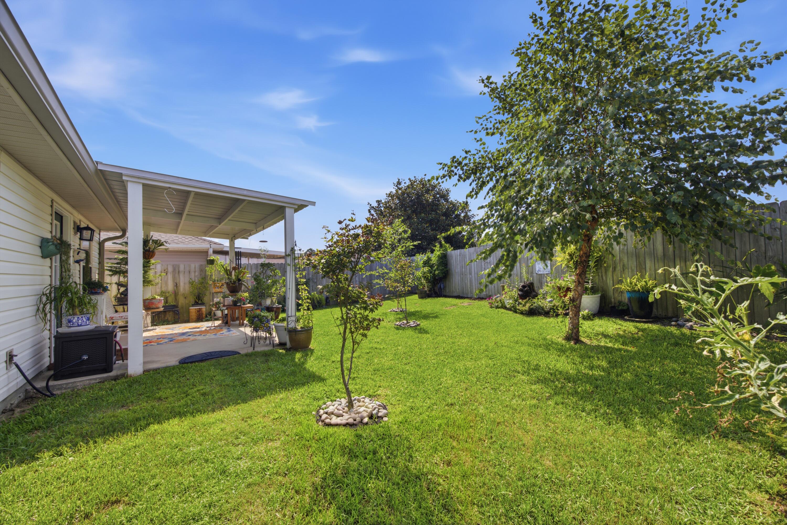 SHADOW LAKES - Residential