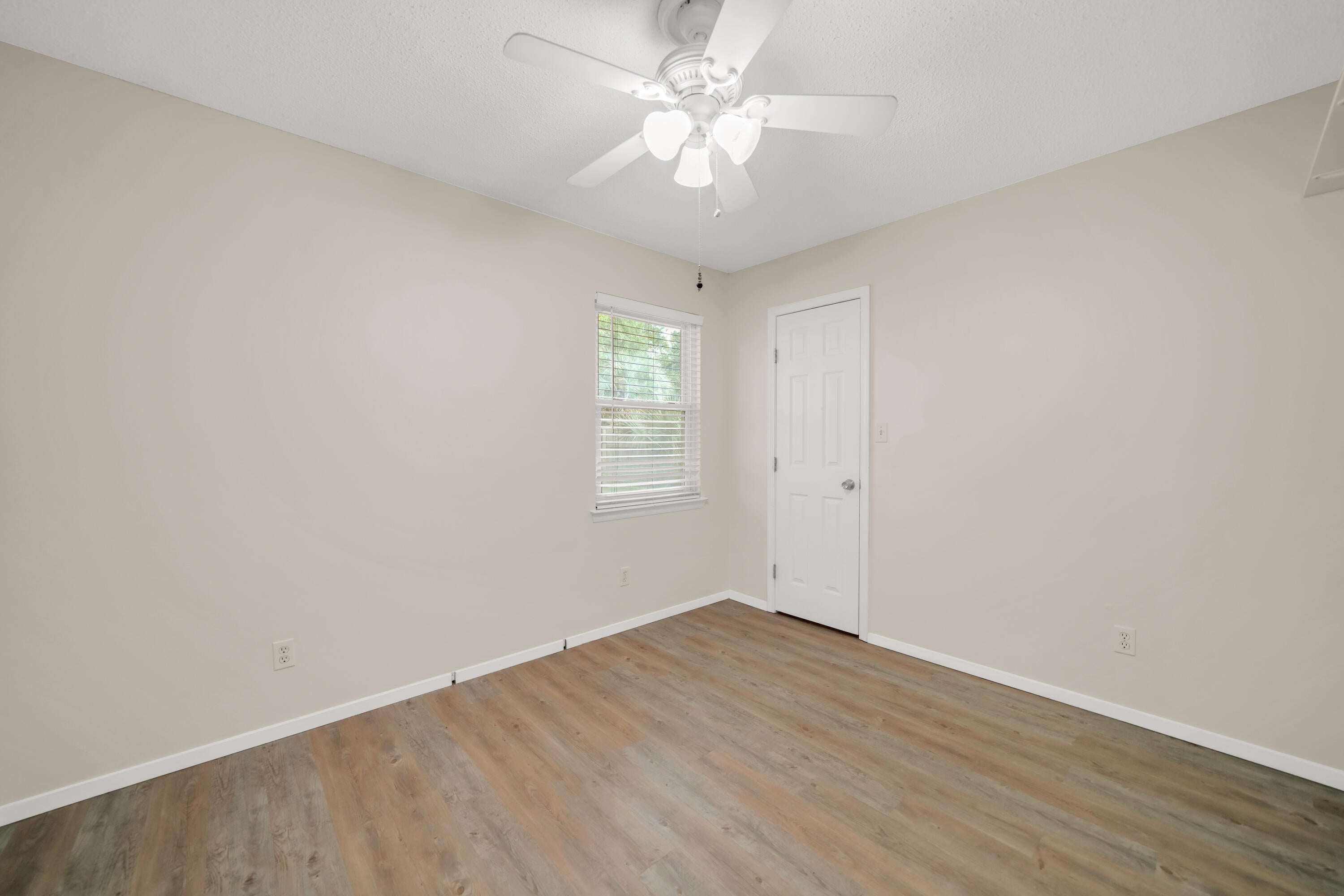 QUIET WOOD - Residential