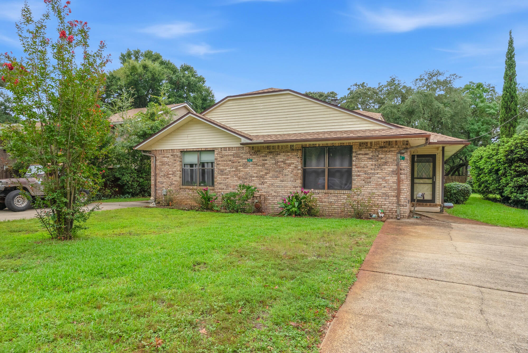 Golf view on Parkview - Residential