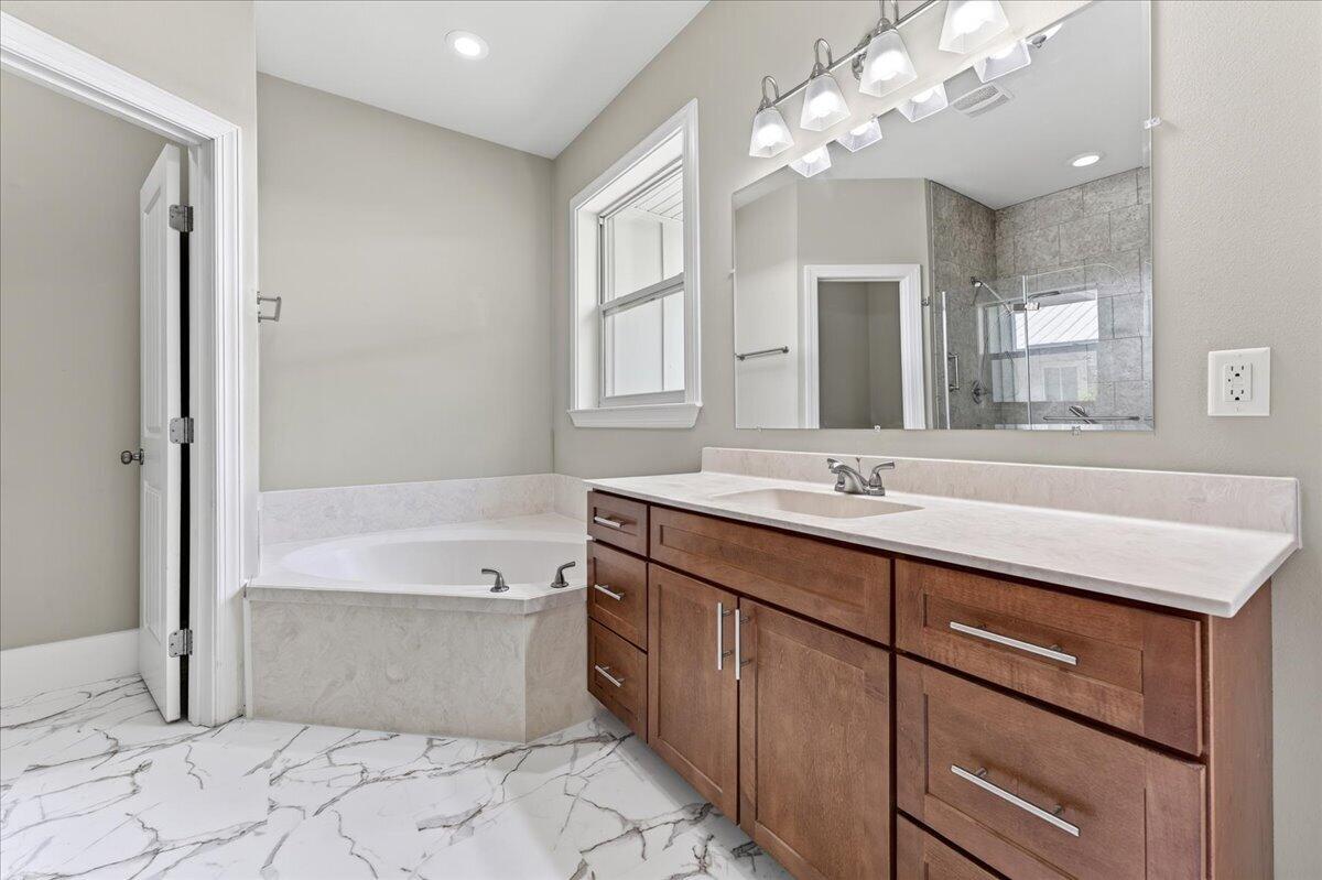DAUGHETTES AMENDED - Residential