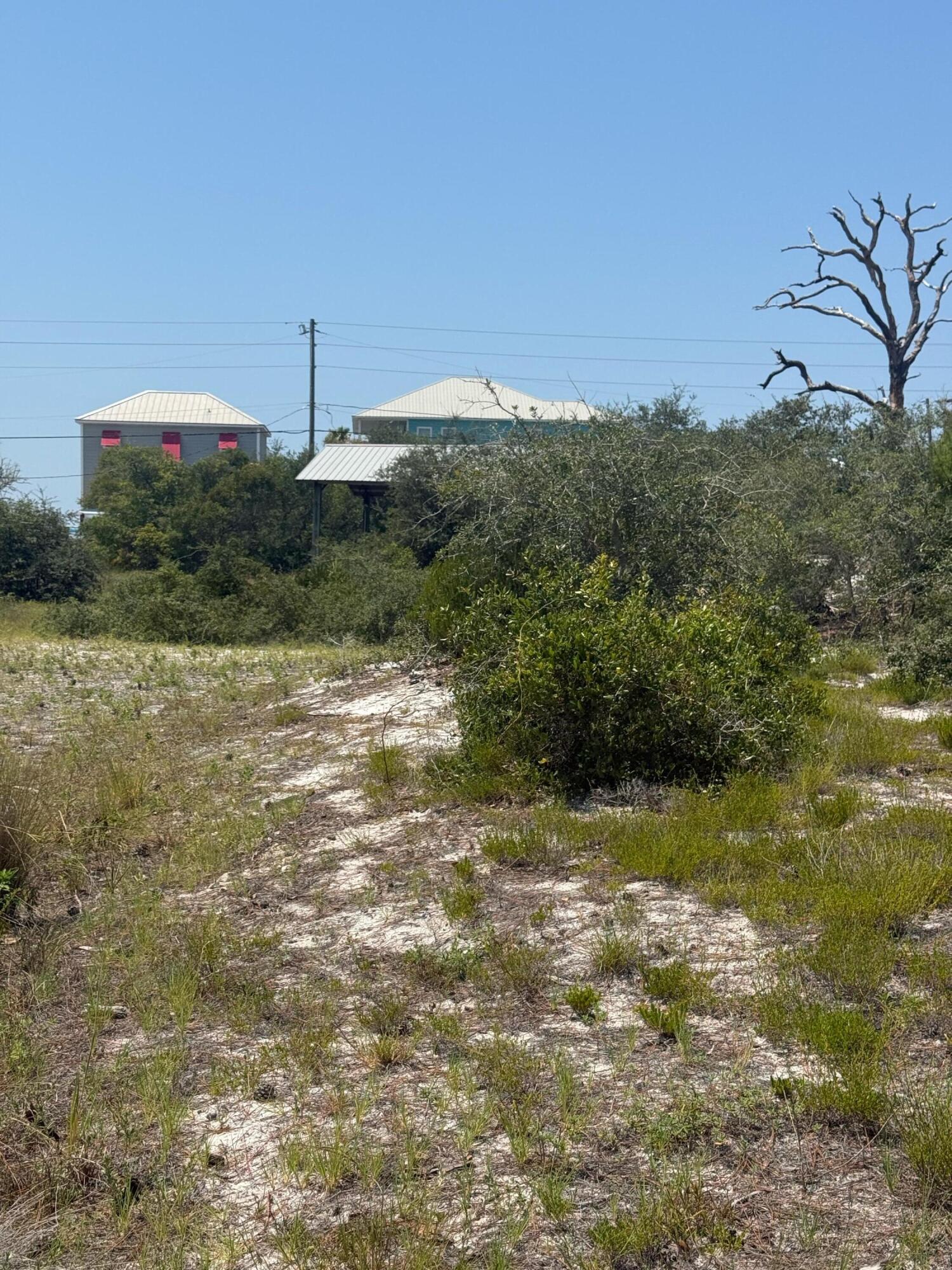 NO RECORDED SUBDIVISION - Land
