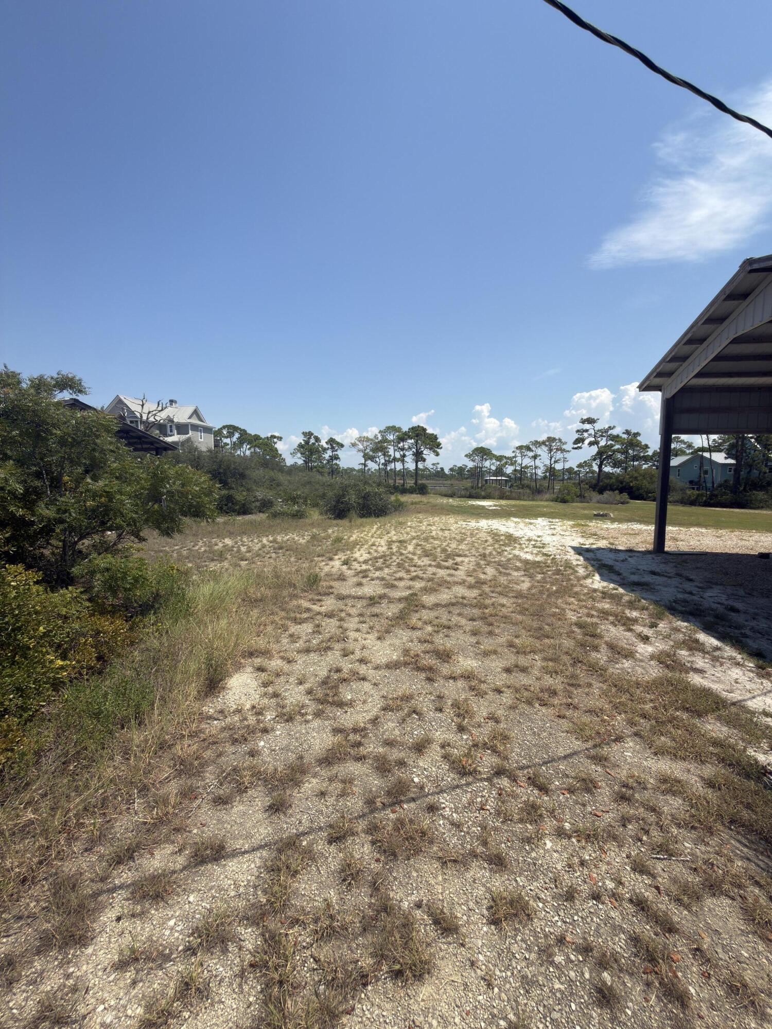 NO RECORDED SUBDIVISION - Land
