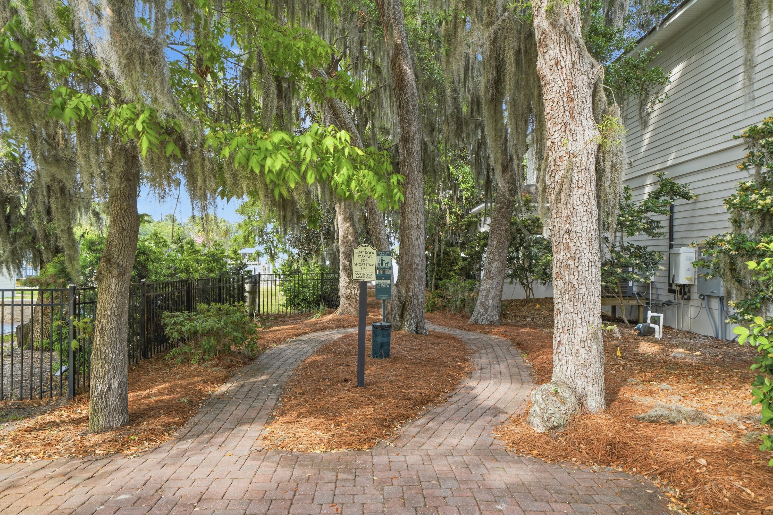 SACRED OAKS PH 2 - Residential Lease