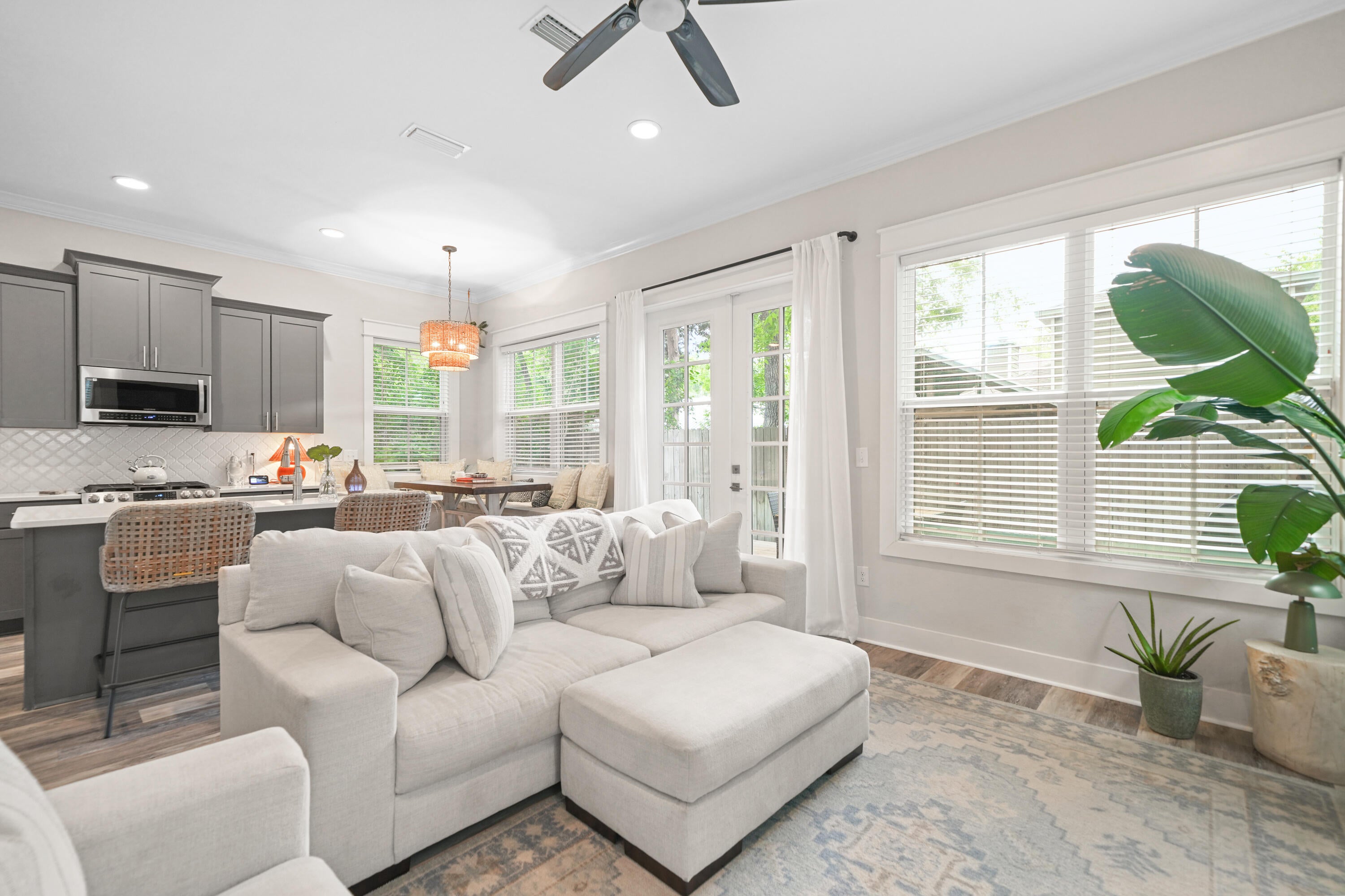SACRED OAKS PH 2 - Residential Lease