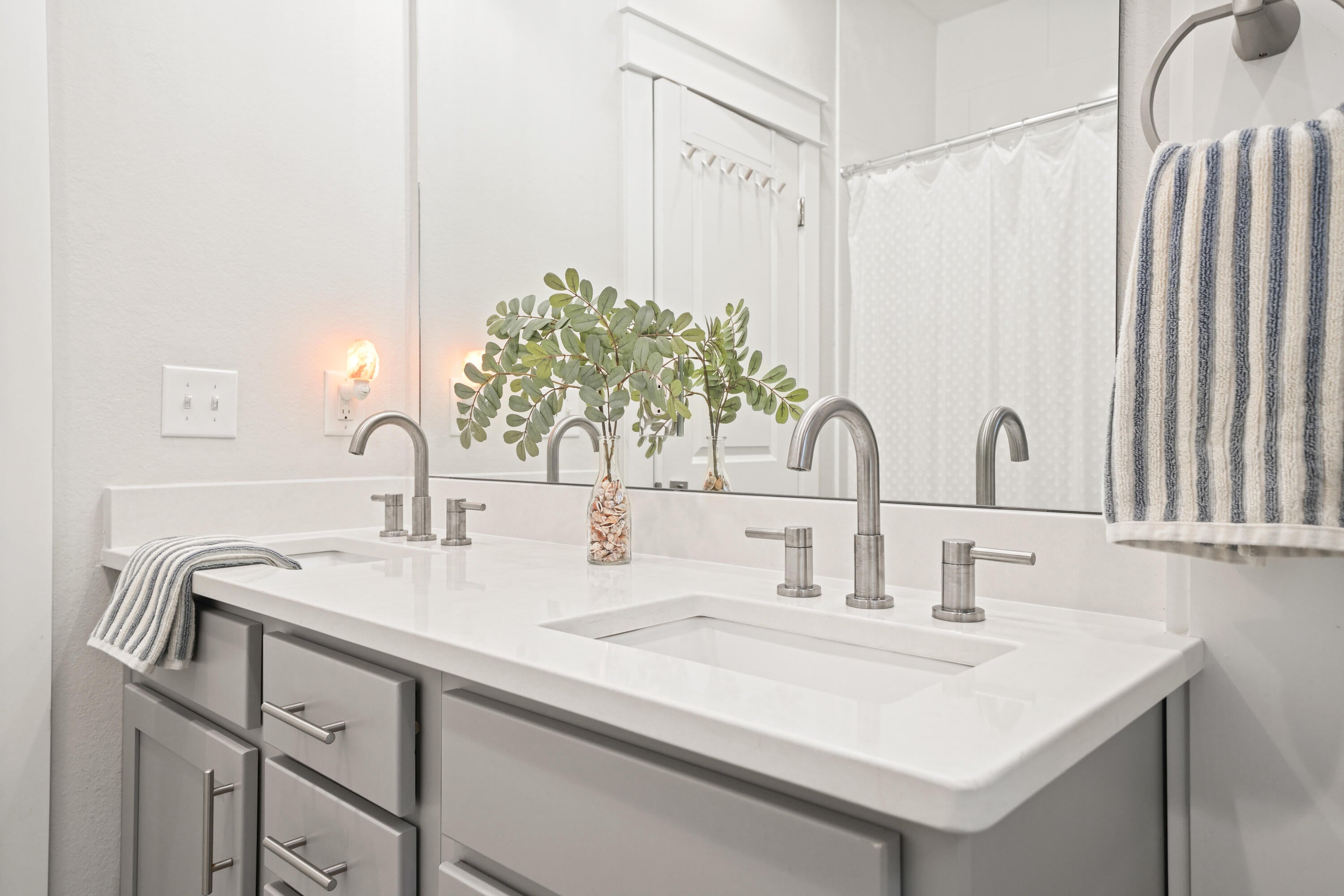 SACRED OAKS PH 2 - Residential Lease