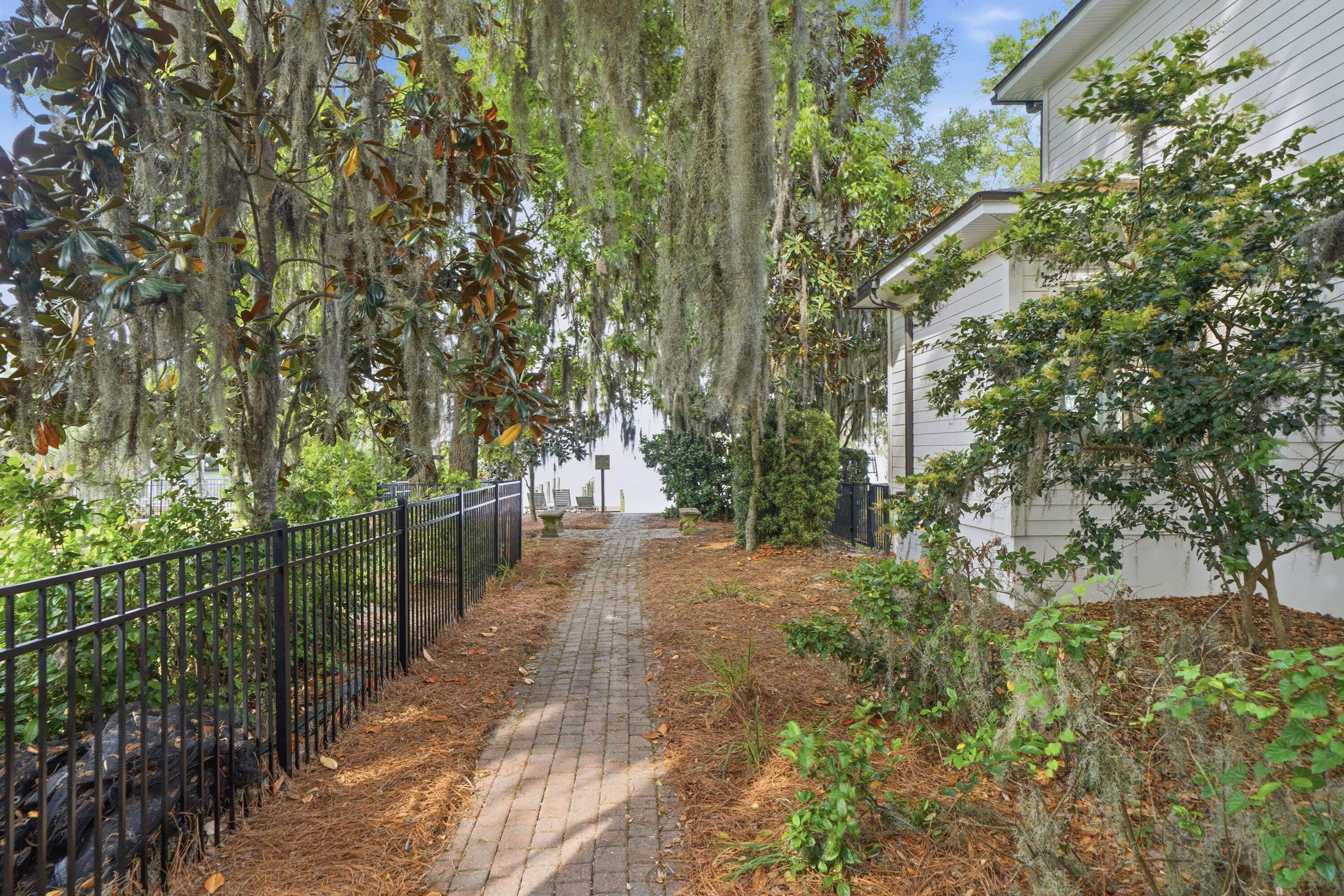 SACRED OAKS PH 2 - Residential Lease