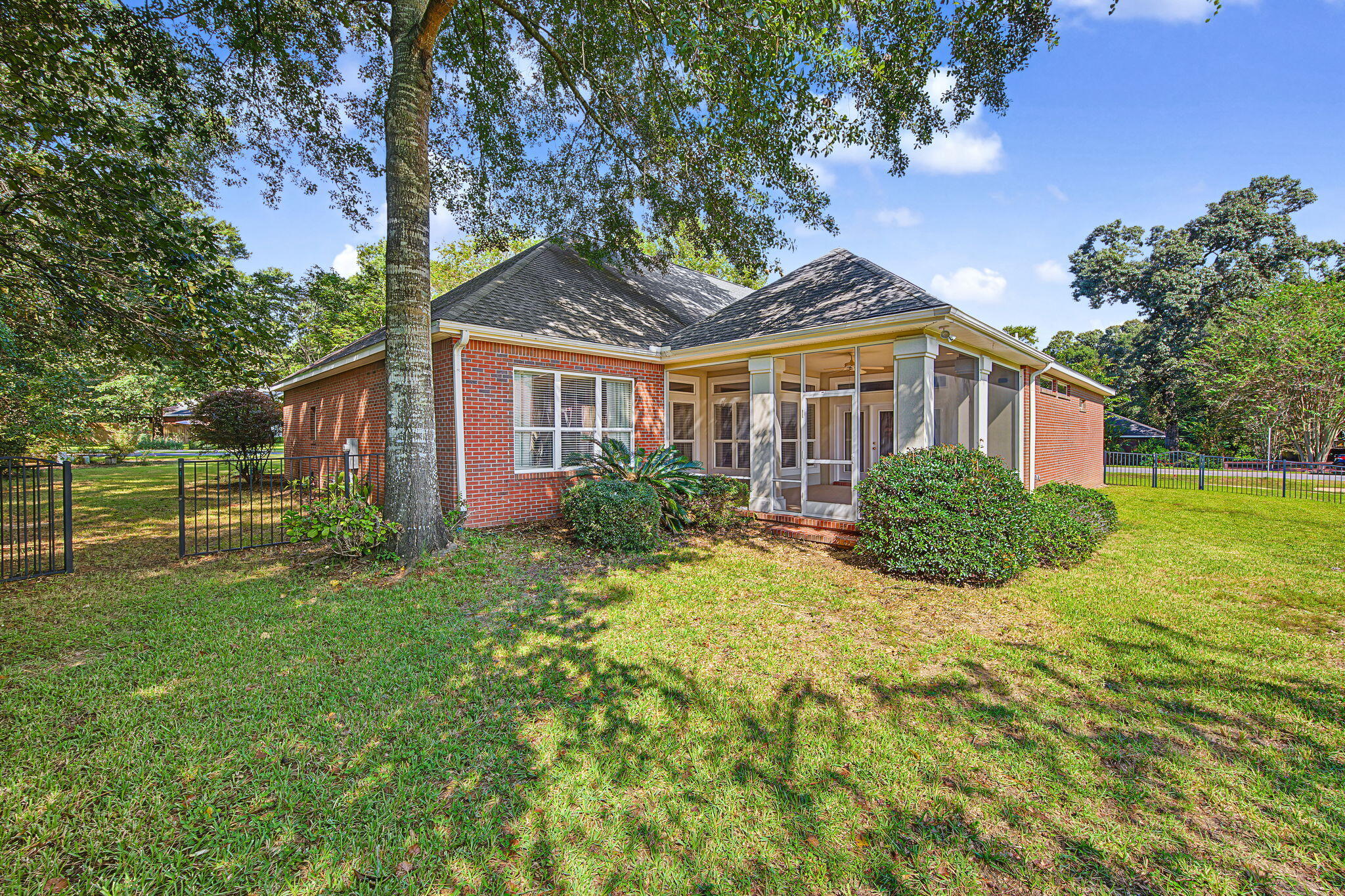 SILVER OAKS PH 1 - Residential