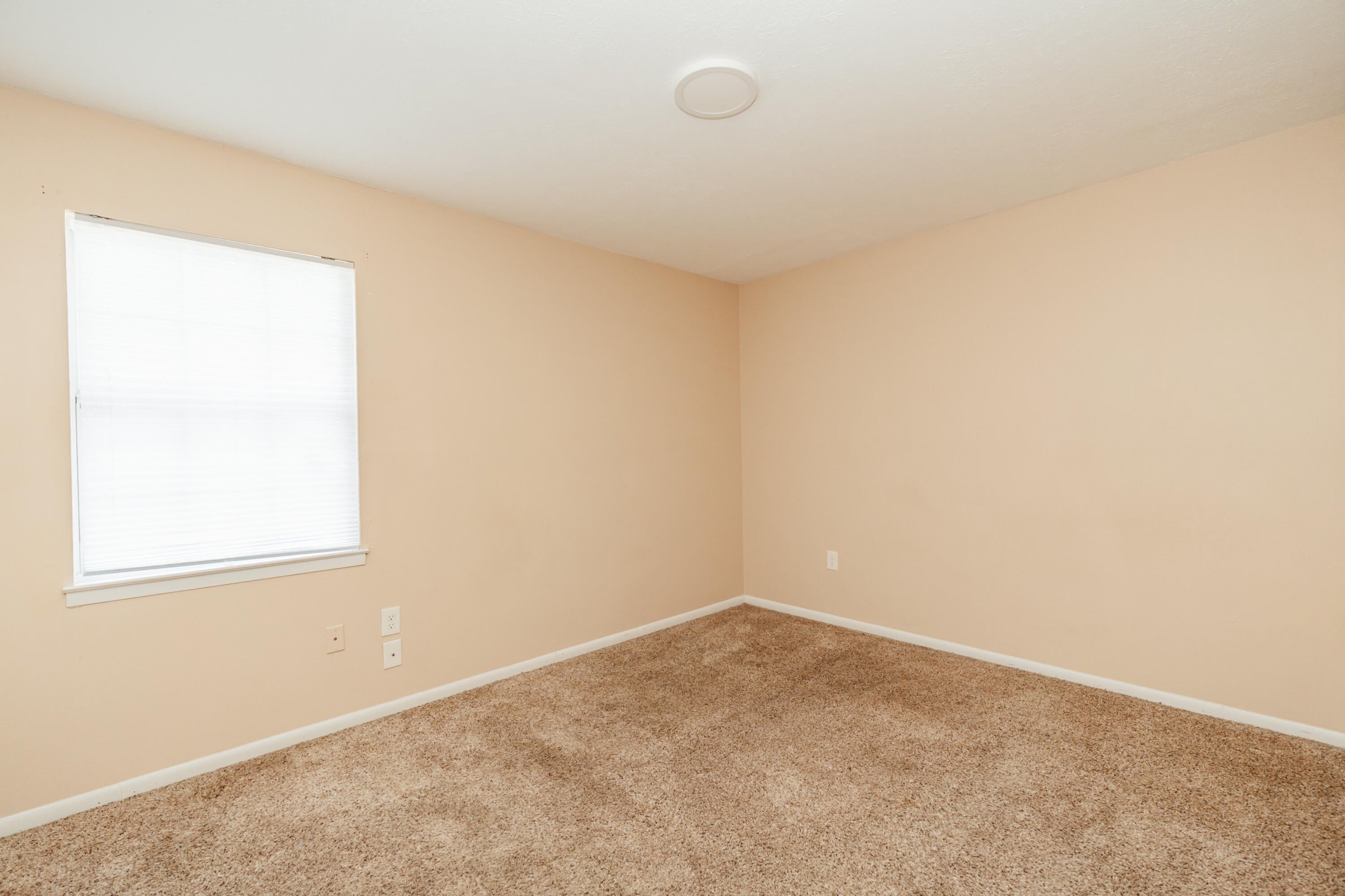 BAY BREEZE - Residential Lease