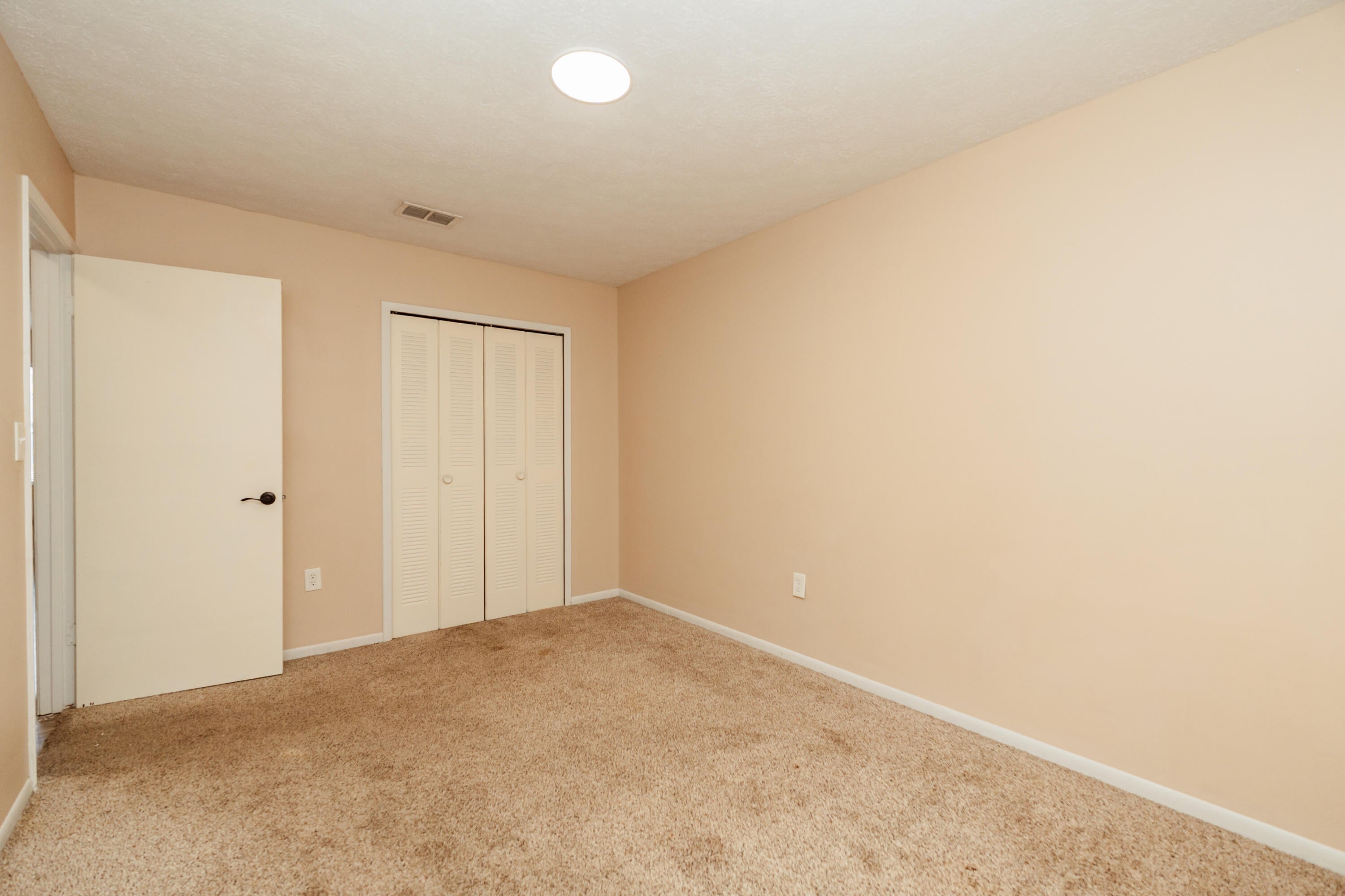 BAY BREEZE - Residential Lease