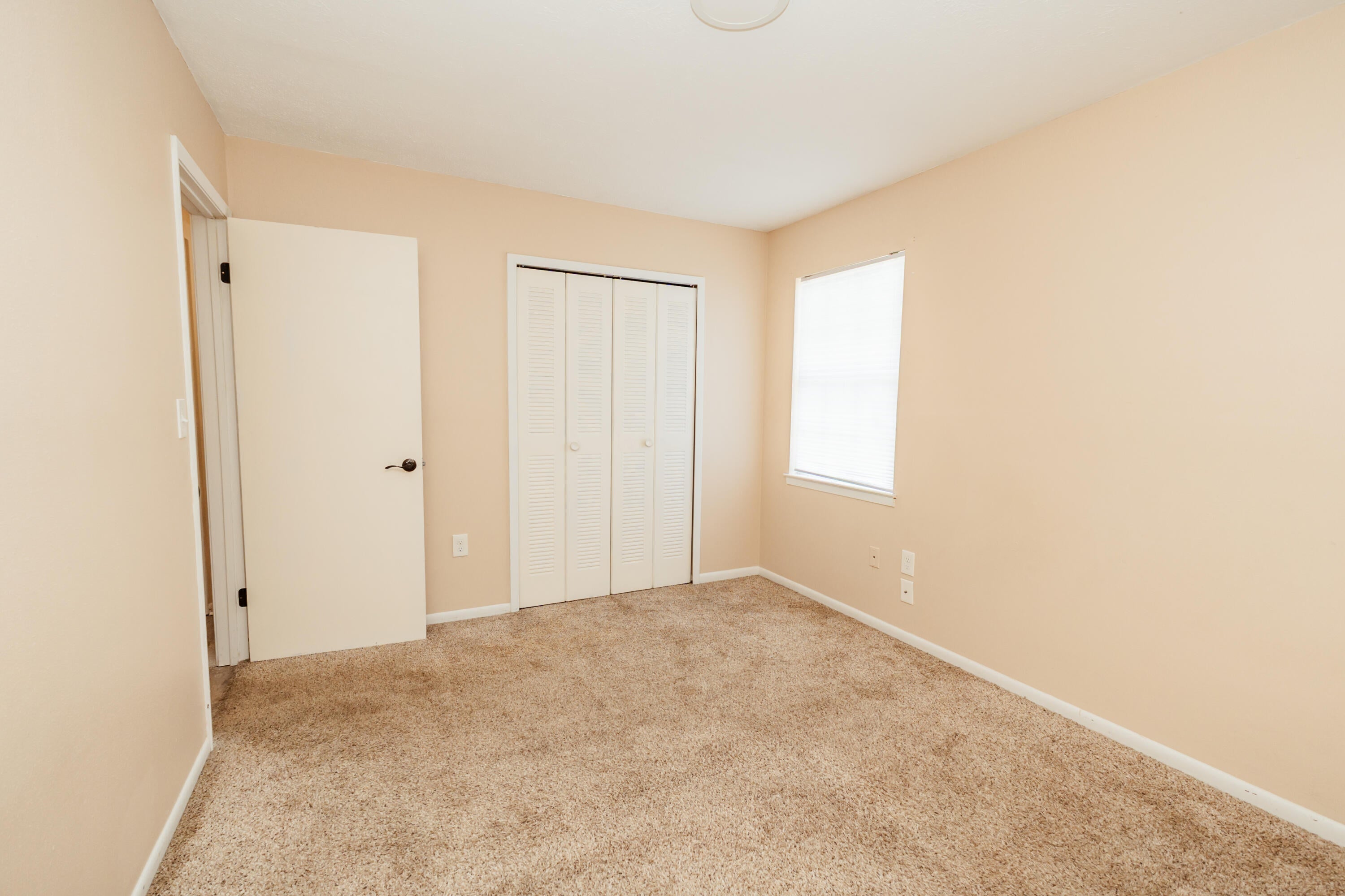 BAY BREEZE - Residential Lease