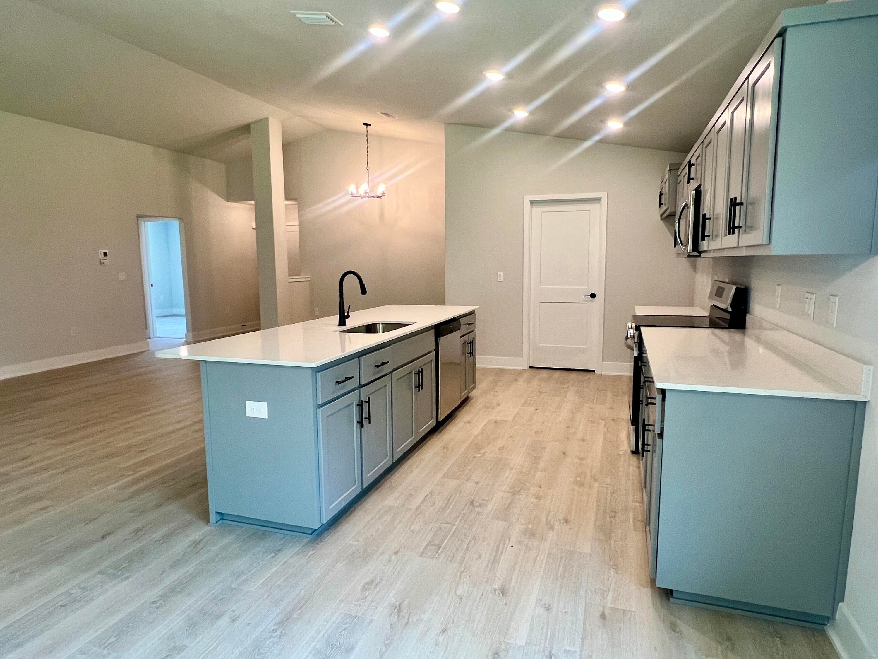 HIDDEN PINES PH 1 - Residential