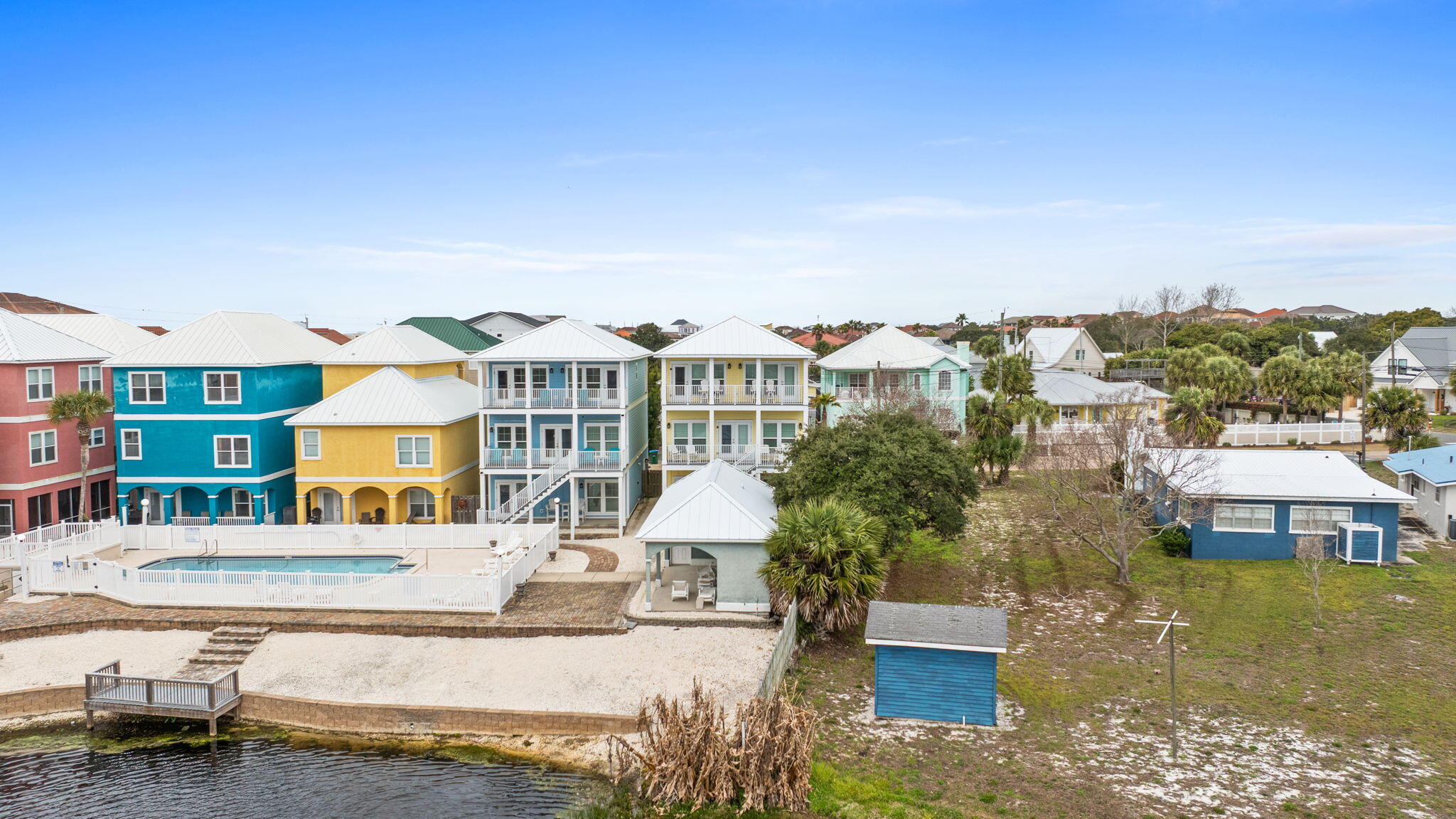 RIVIERA BEACH - Residential