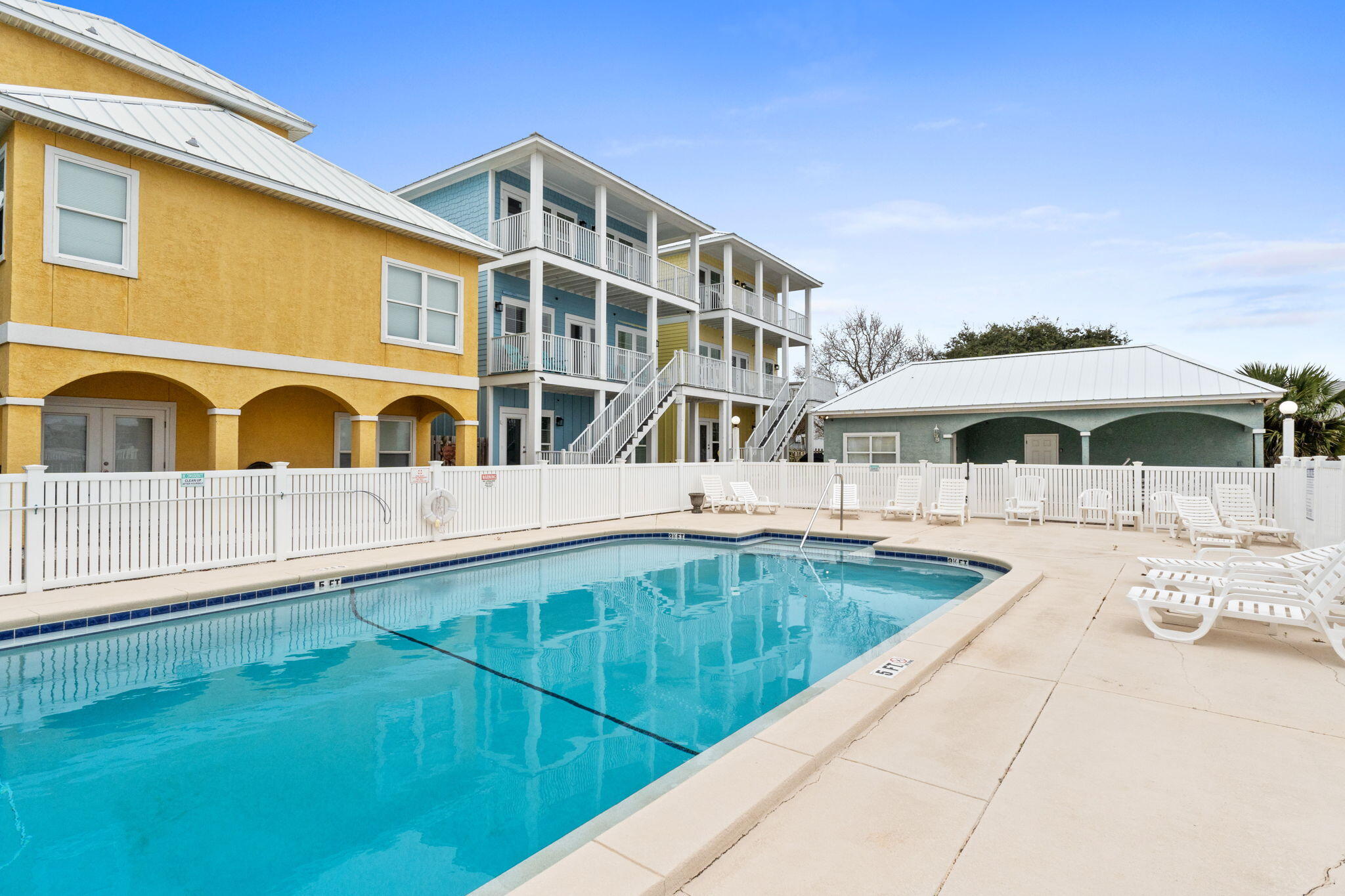 RIVIERA BEACH - Residential