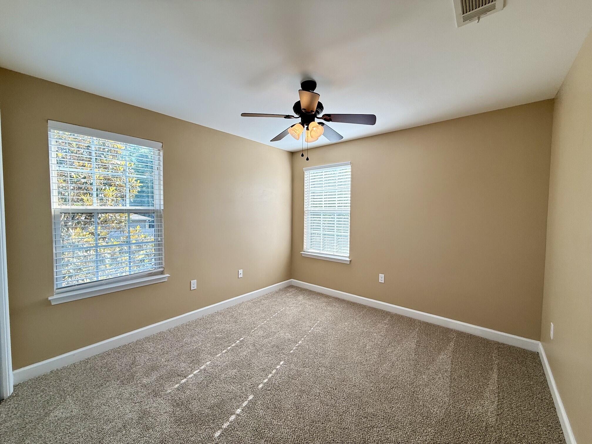 DUGGAN POND ESTATES - Residential Lease