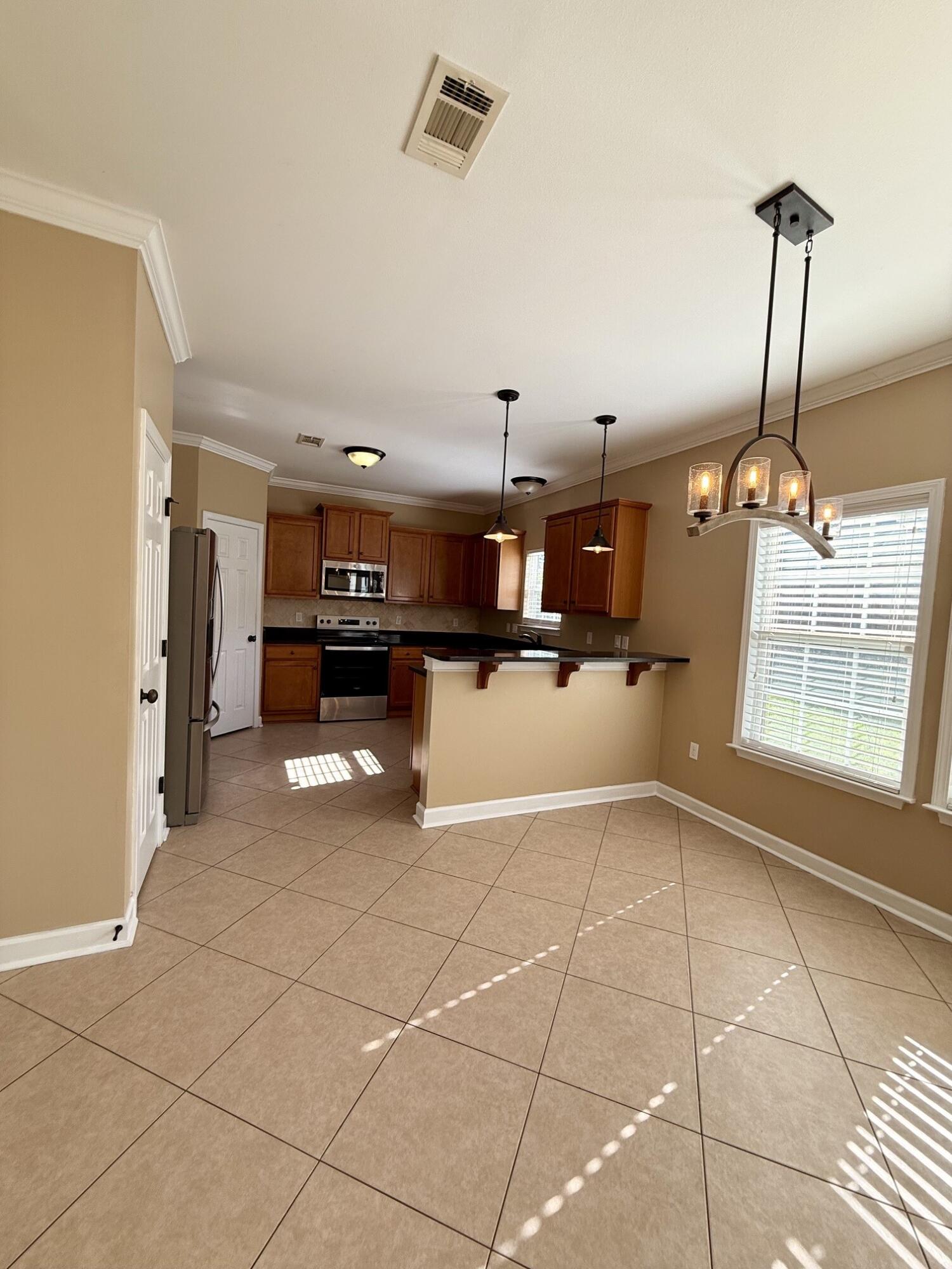 DUGGAN POND ESTATES - Residential Lease