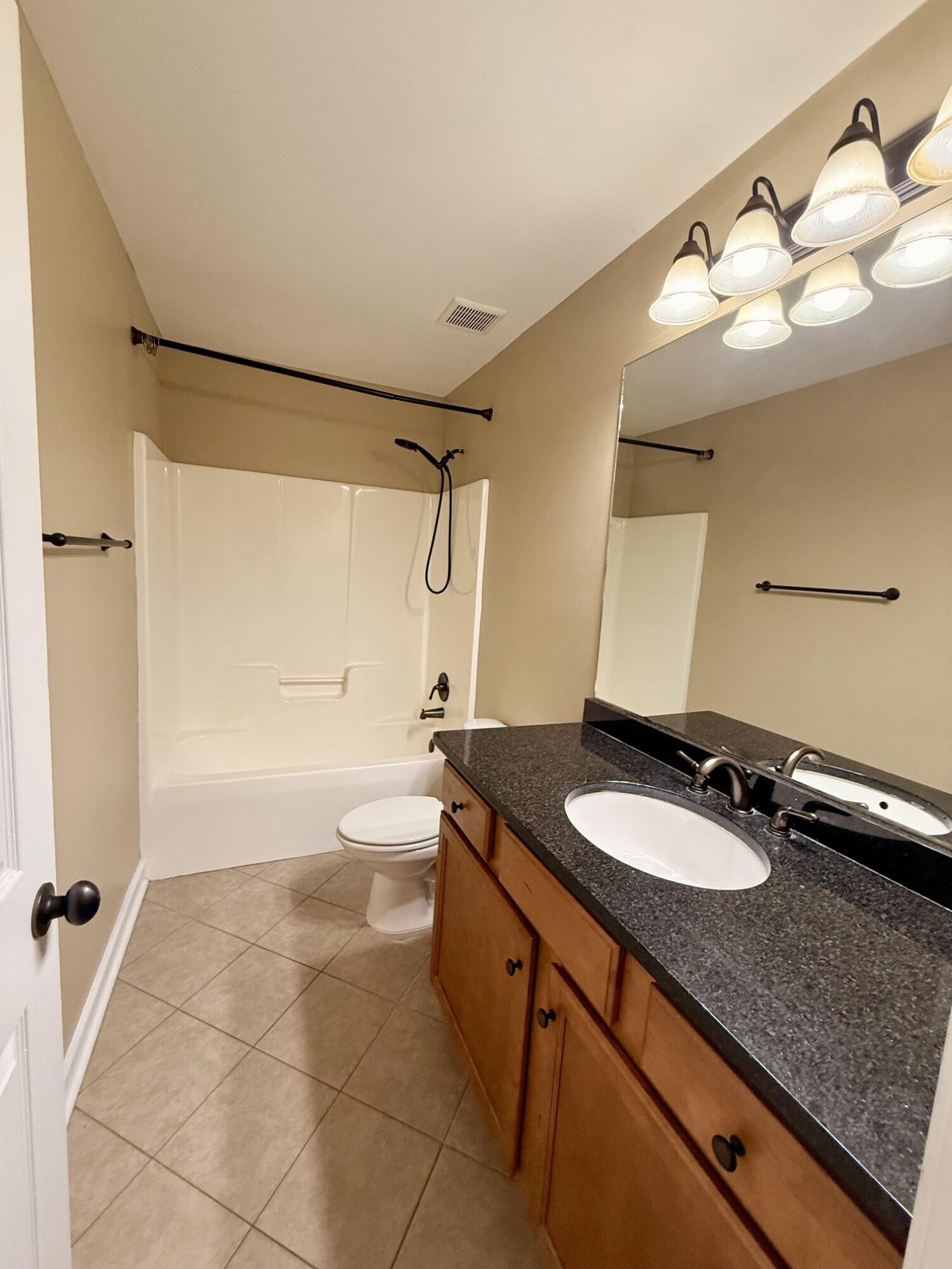 DUGGAN POND ESTATES - Residential Lease