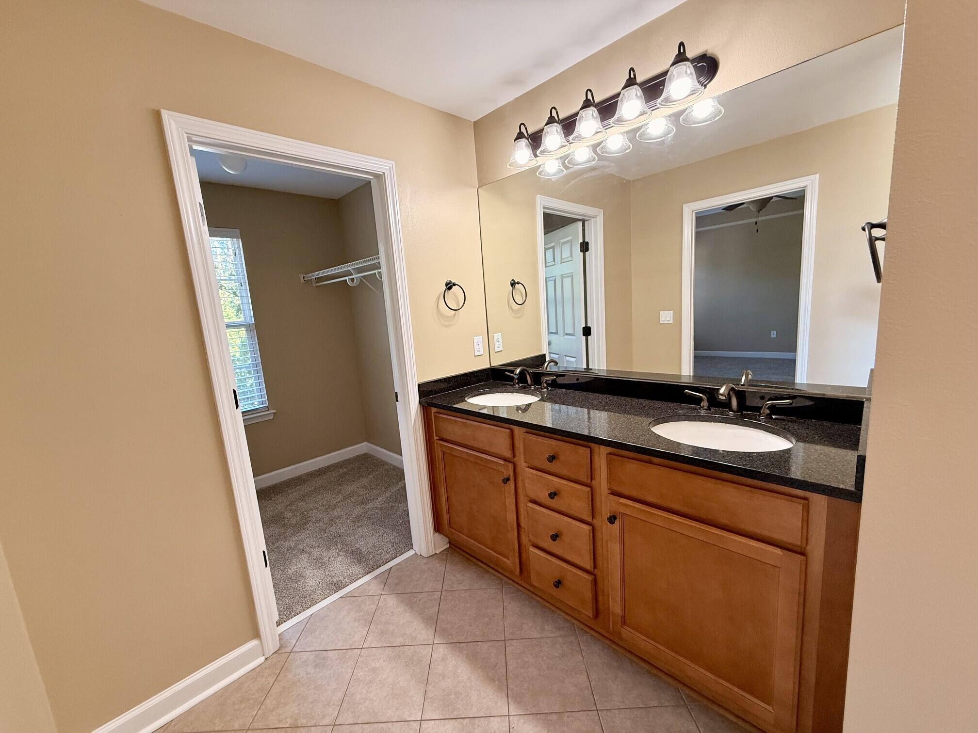 DUGGAN POND ESTATES - Residential Lease