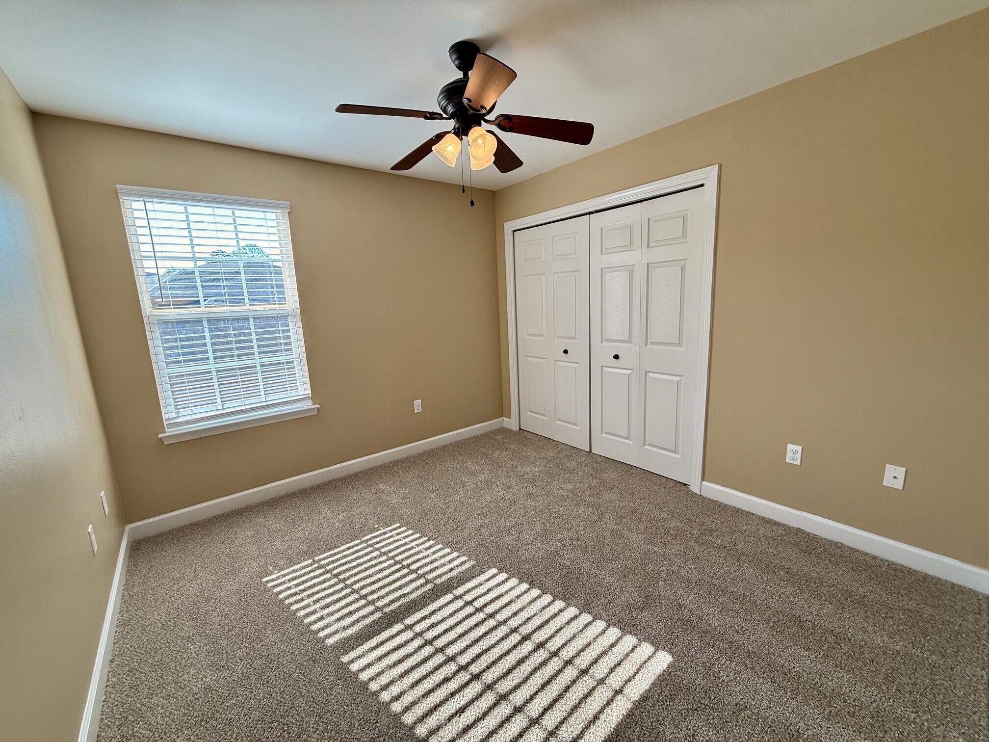 DUGGAN POND ESTATES - Residential Lease