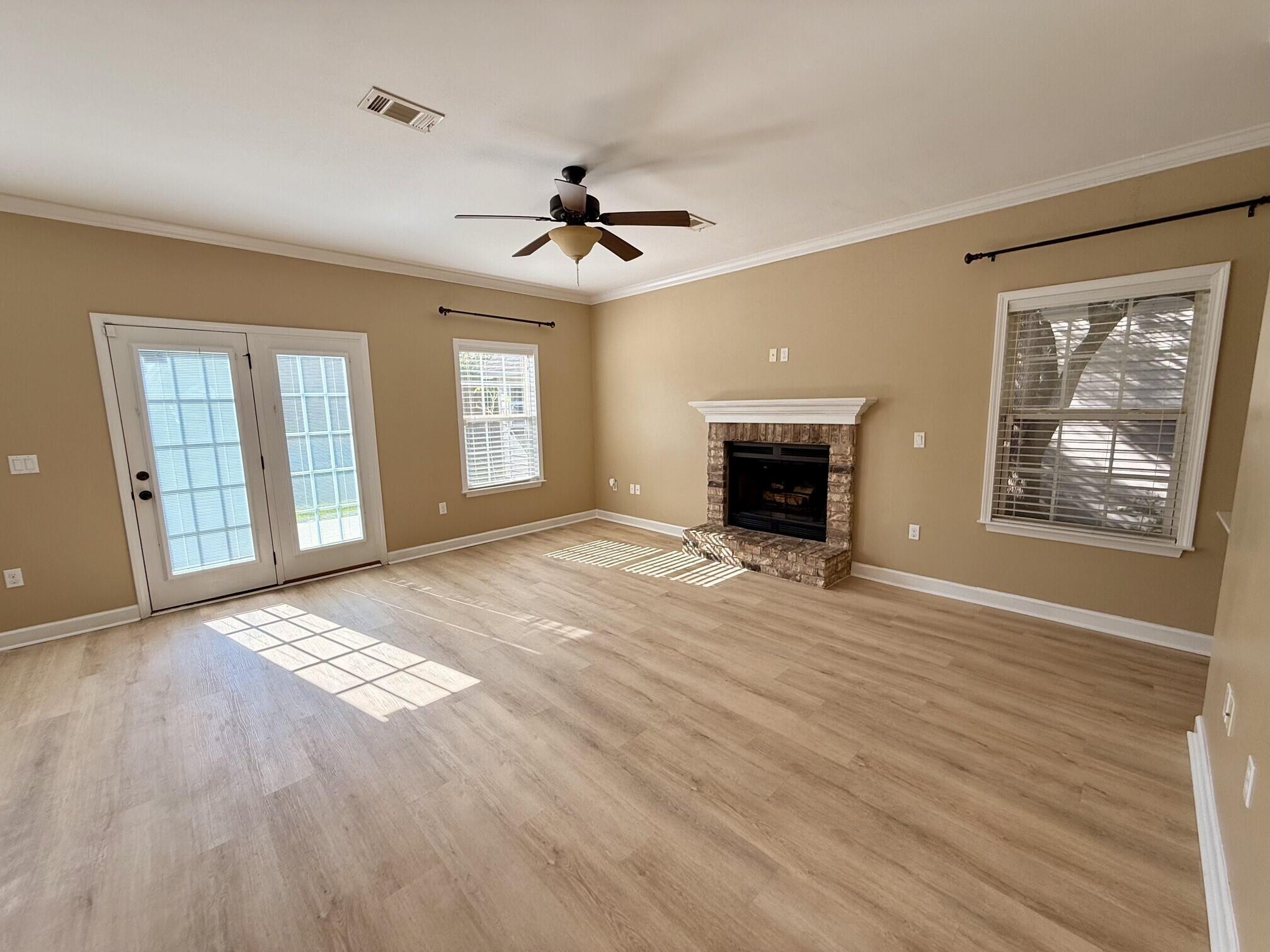 DUGGAN POND ESTATES - Residential Lease