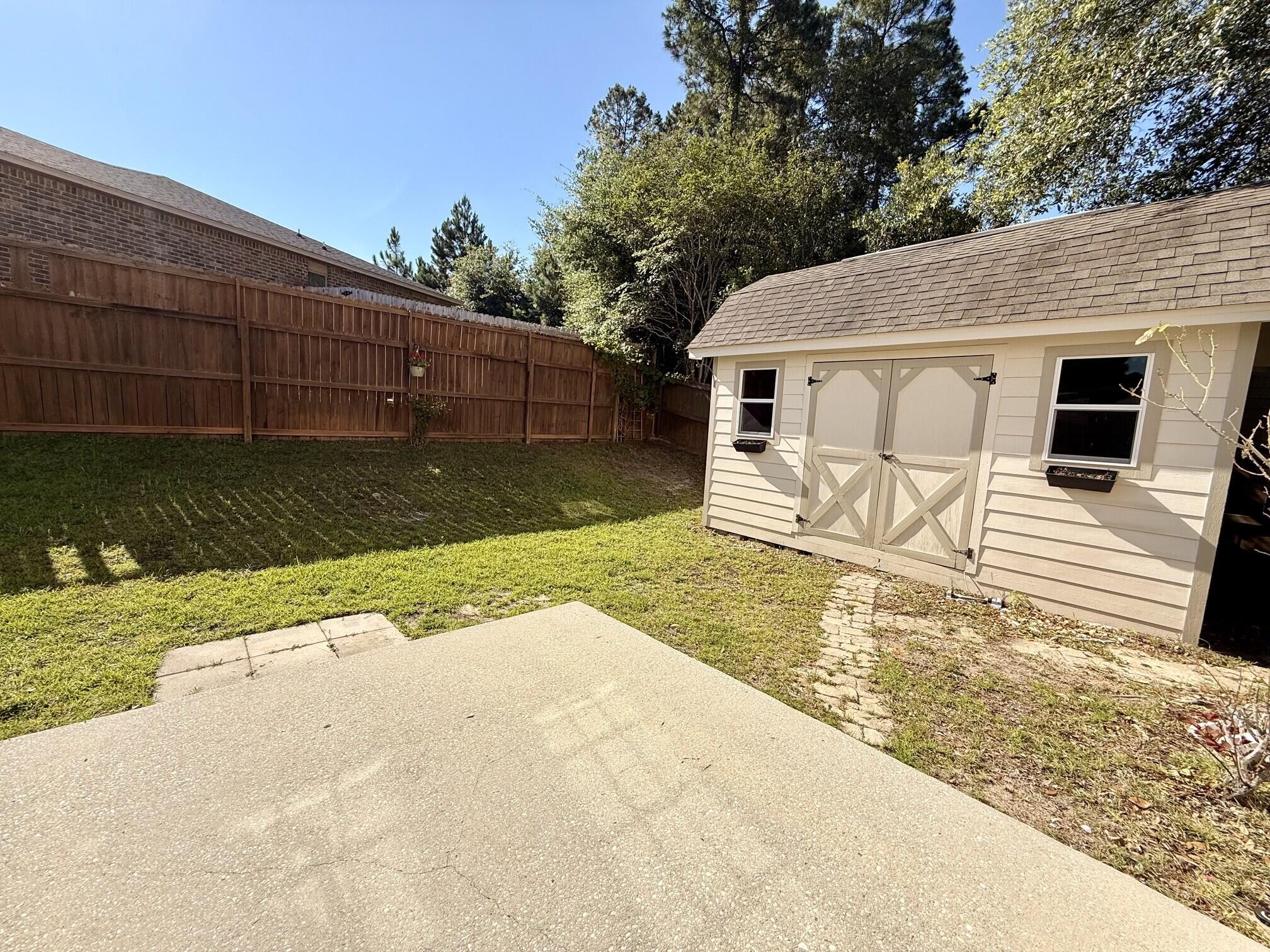 DUGGAN POND ESTATES - Residential Lease