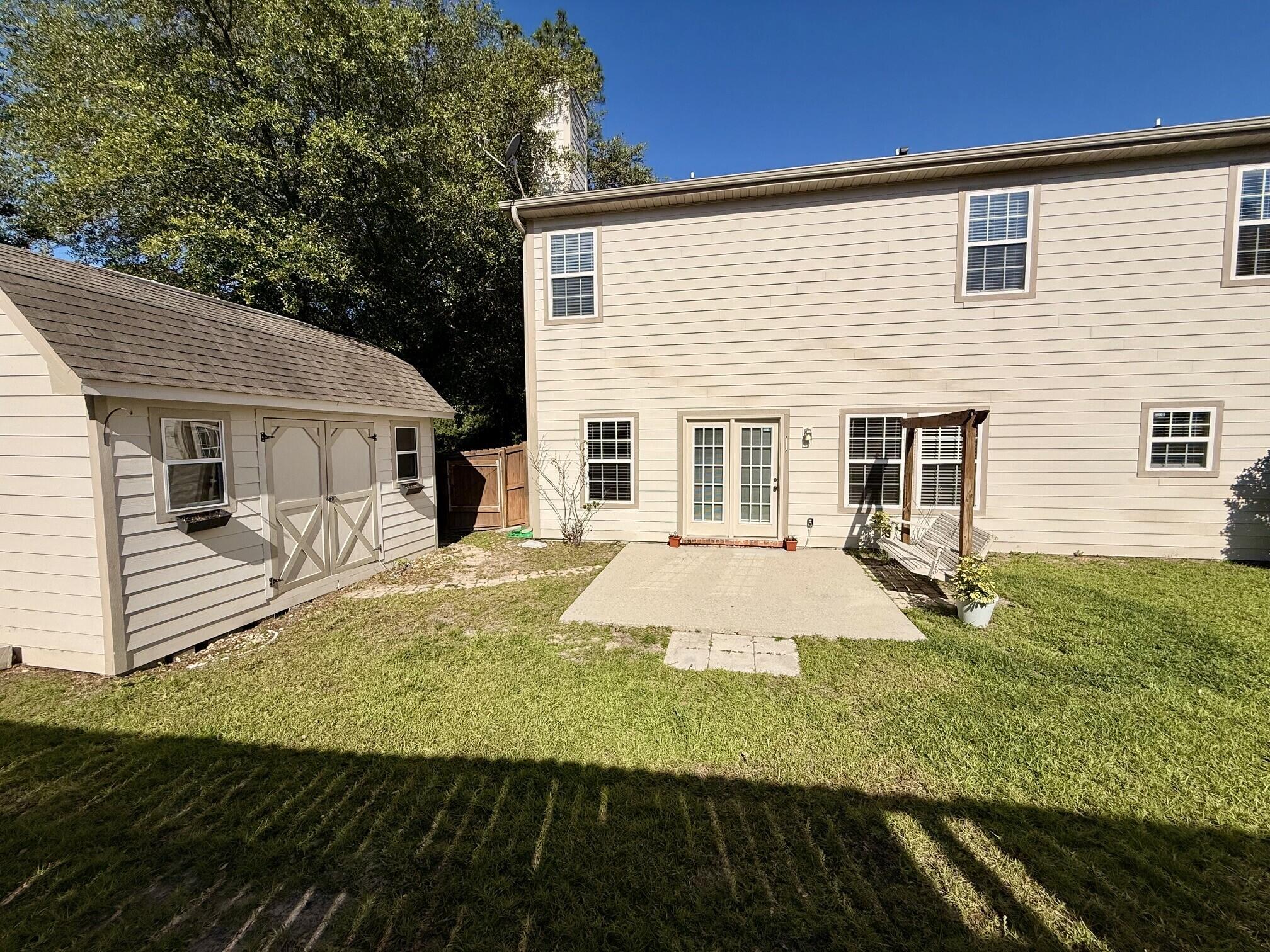 DUGGAN POND ESTATES - Residential Lease