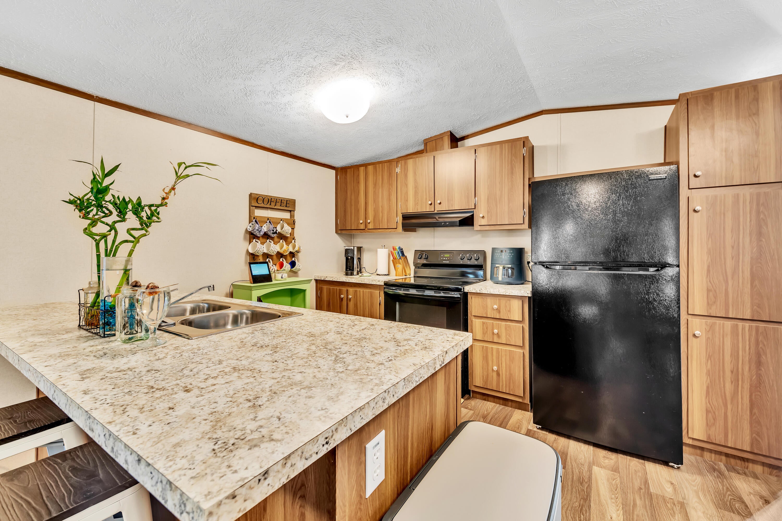 OAKWOOD HILLS - Residential