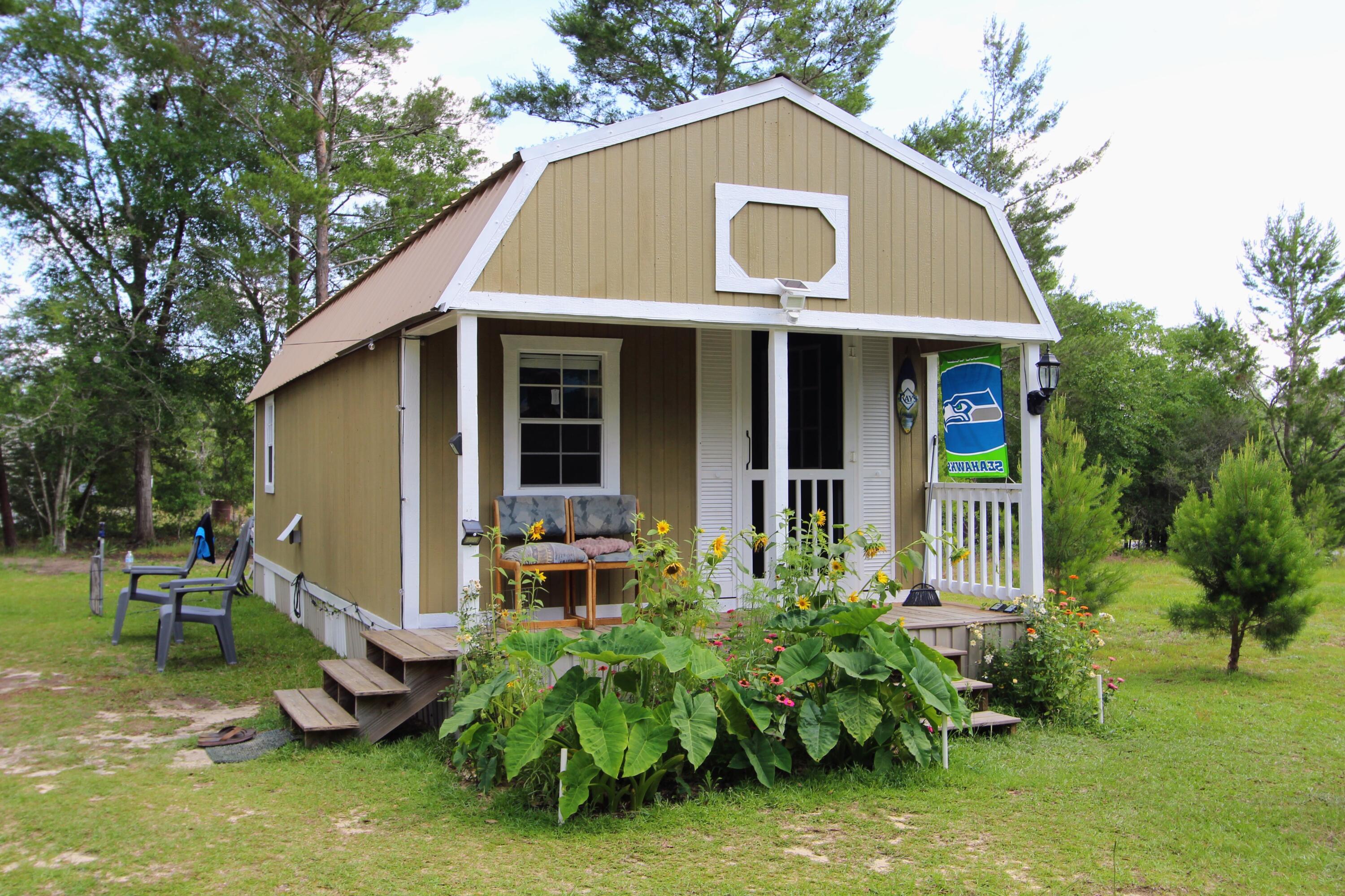 Defuniak Springs - Land