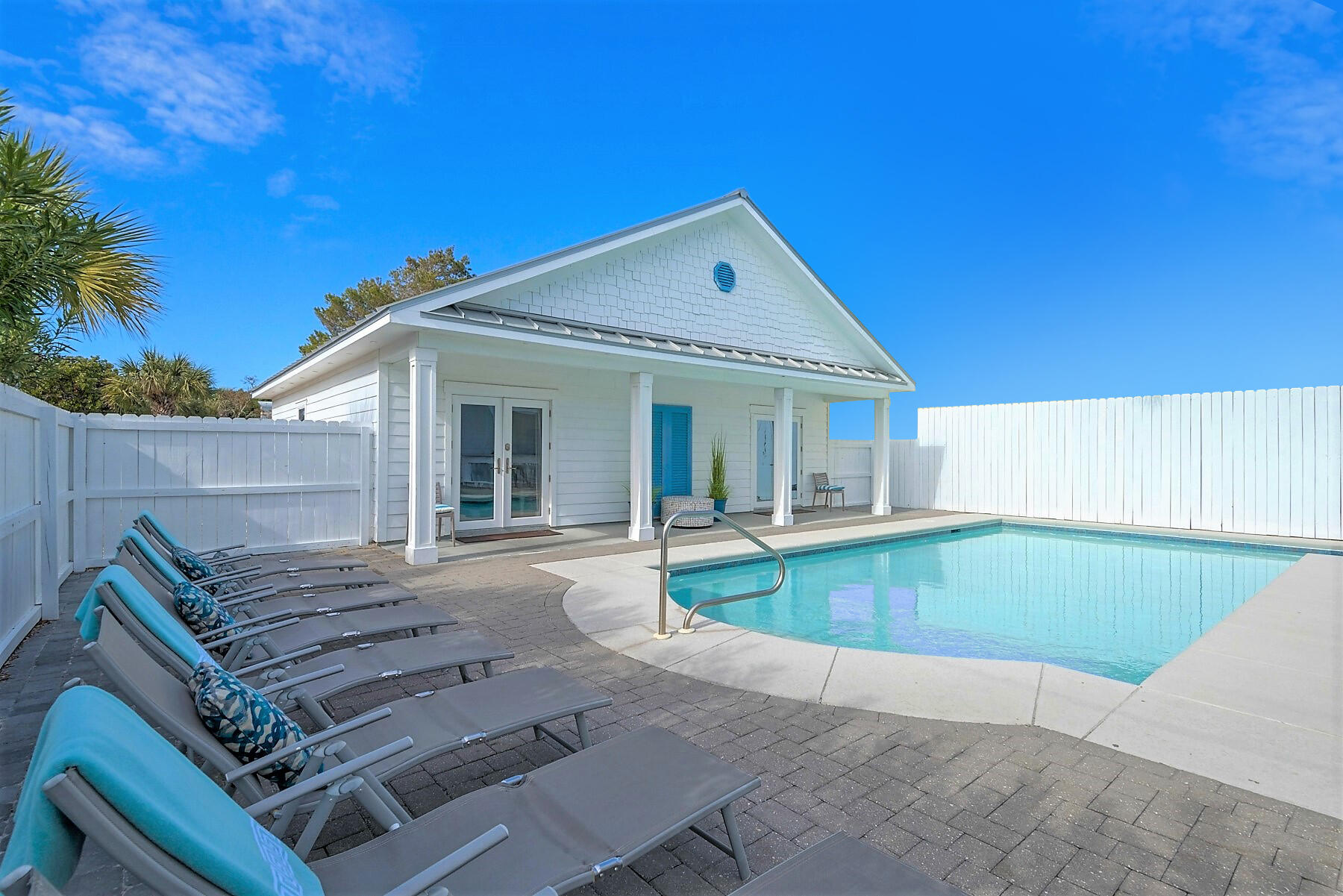 CRYSTAL BEACH - Residential