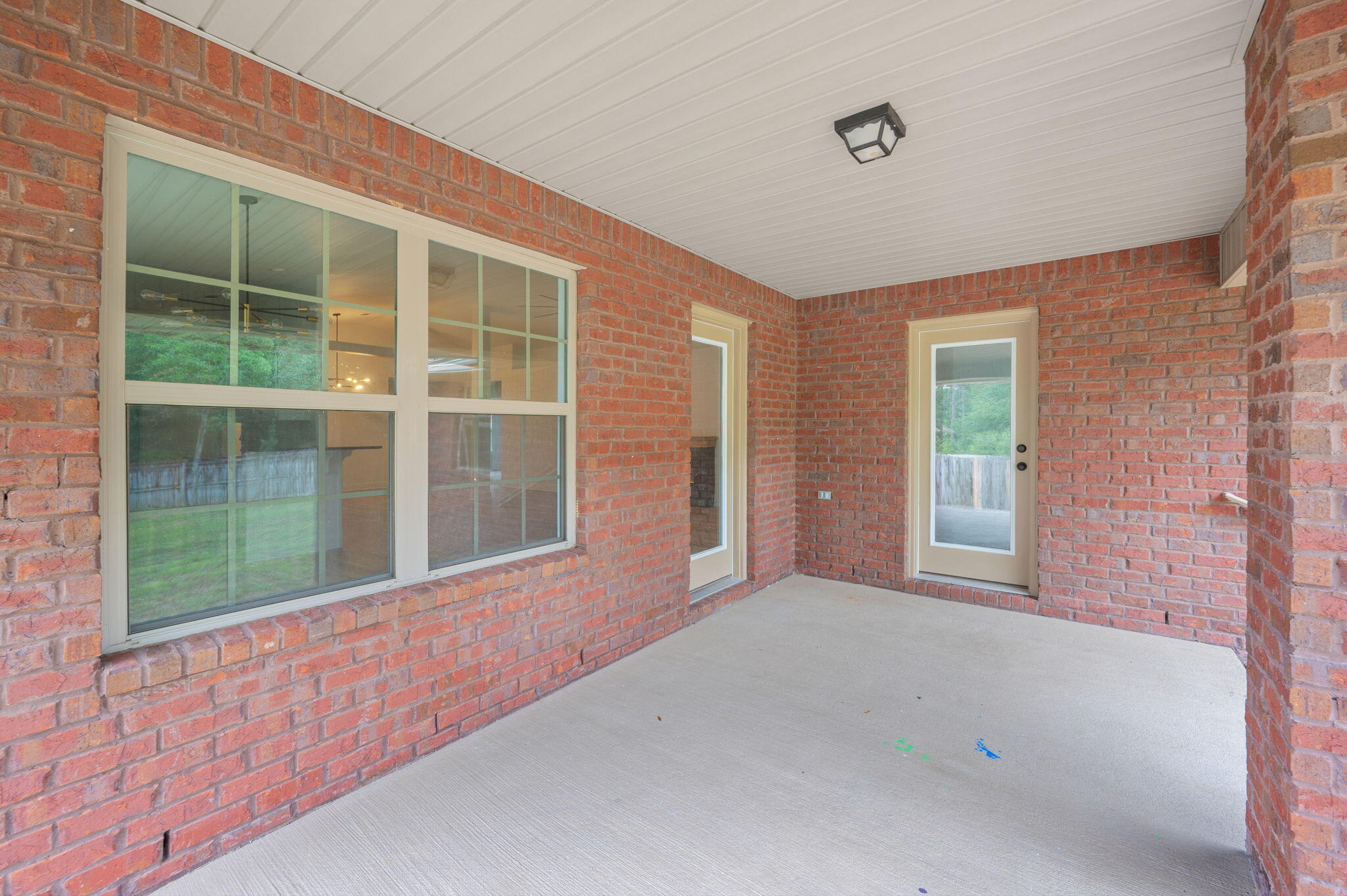 ALICIA PLACE - Residential