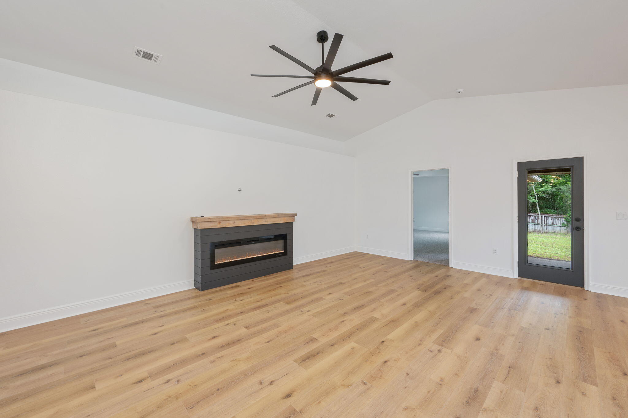 ALICIA PLACE - Residential