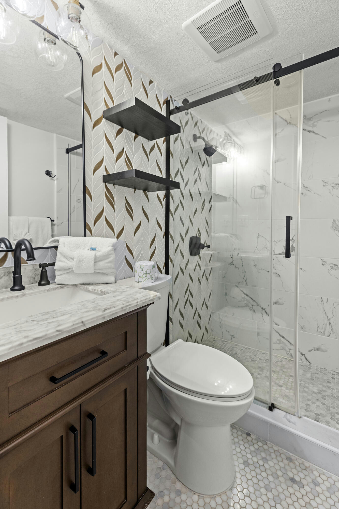 ISLAND ECHO CONDO Unit 6-E - Residential