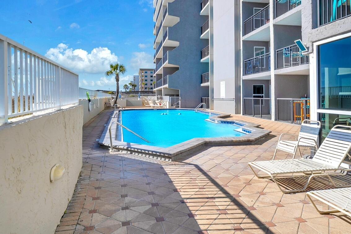 ISLAND ECHO CONDO Unit 6-E - Residential