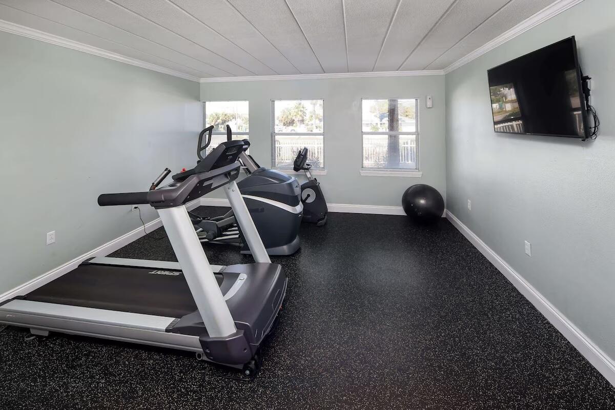 ISLAND ECHO CONDO Unit 6-E - Residential