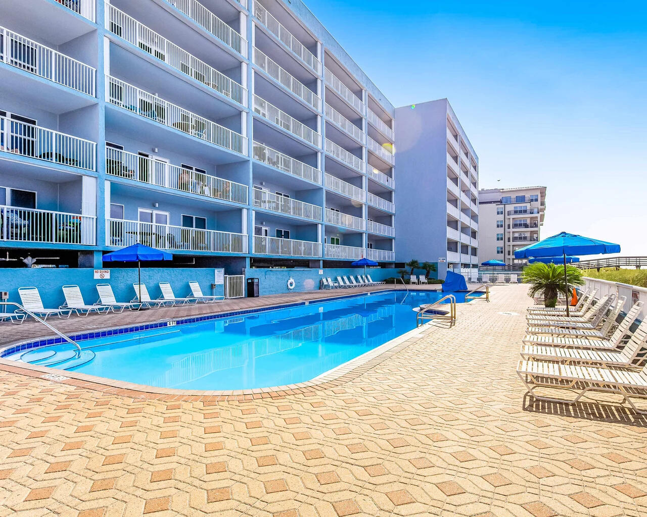 ISLANDER BEACH RESORT CONDO - Residential
