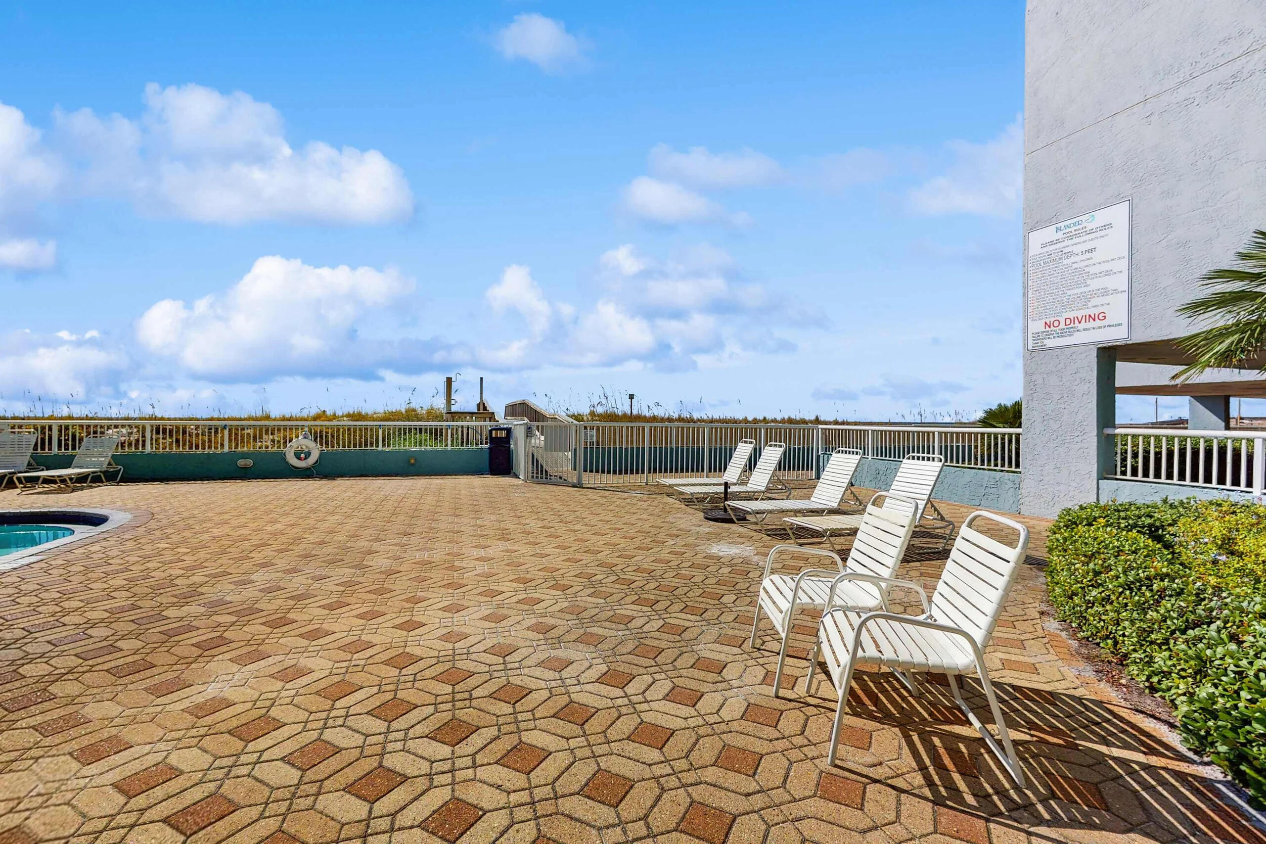 ISLANDER BEACH RESORT CONDO - Residential