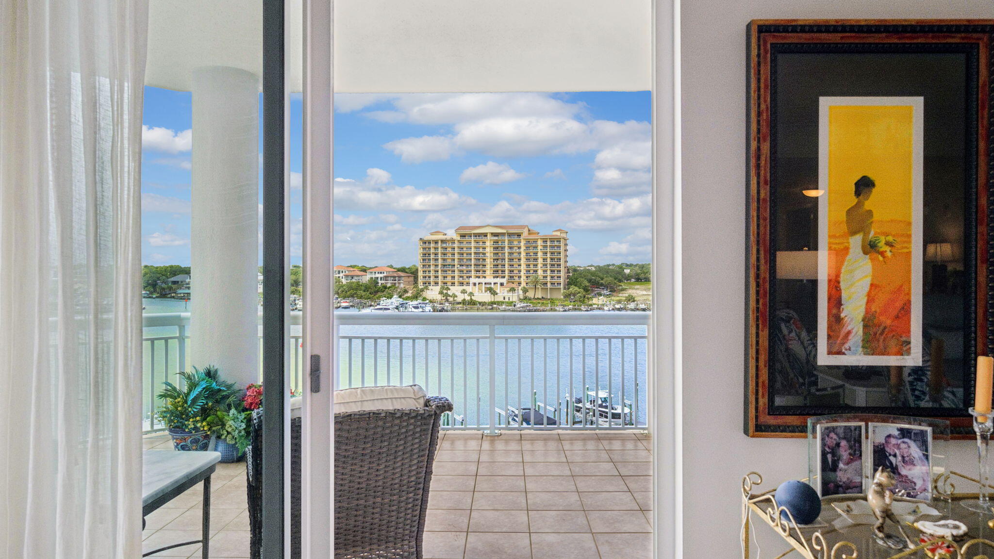 HARBOR LANDING - Residential