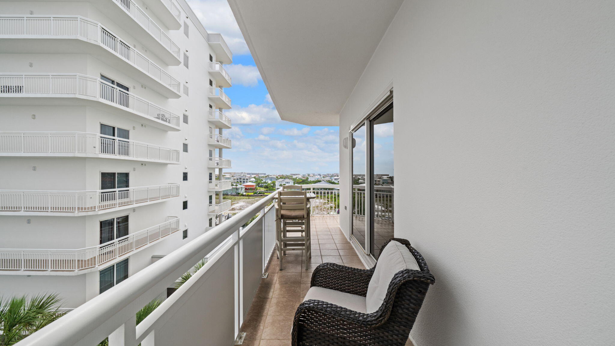 HARBOR LANDING - Residential