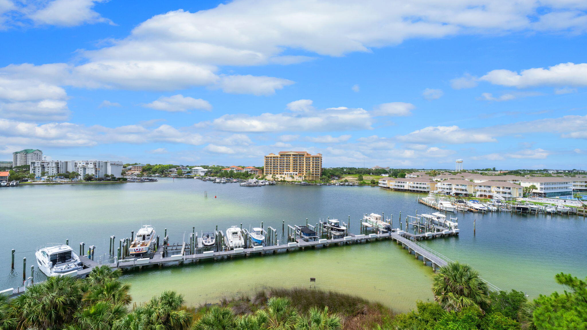HARBOR LANDING - Residential
