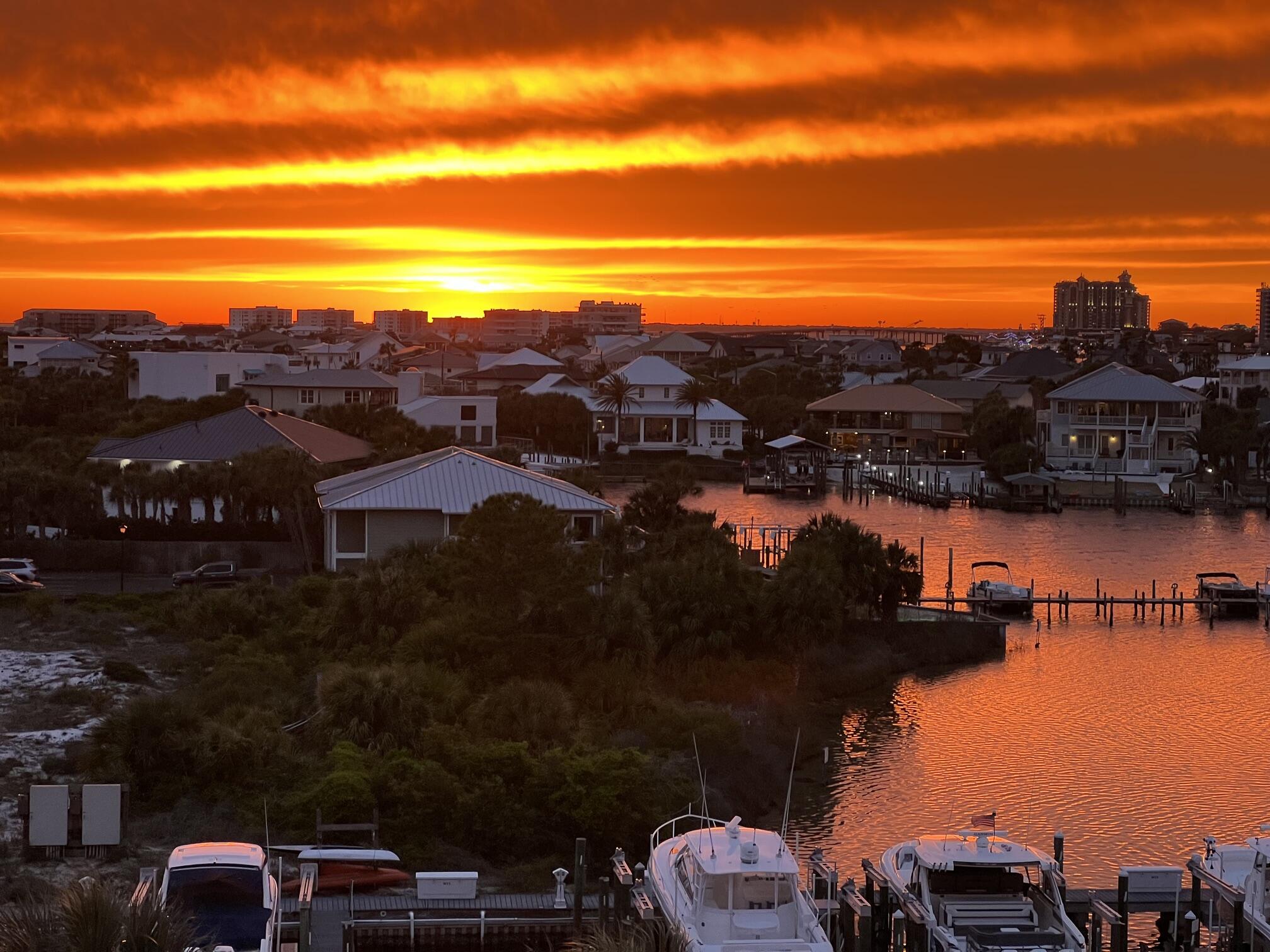 HARBOR LANDING - Residential