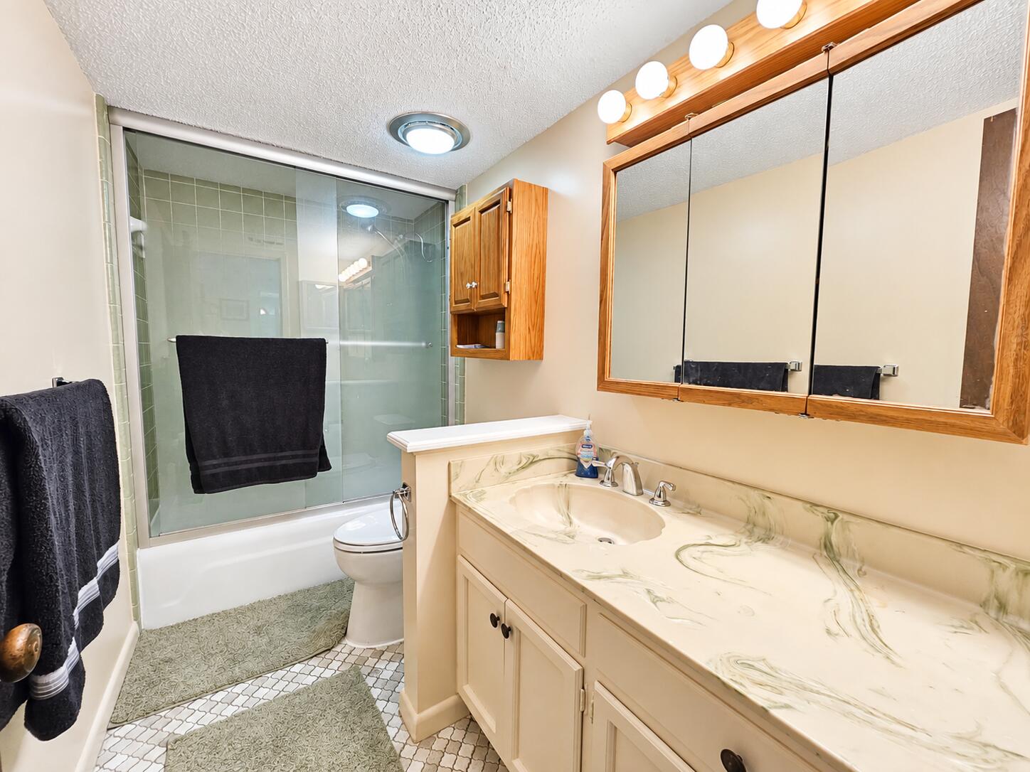 LEISURE 1 CONDO - Residential