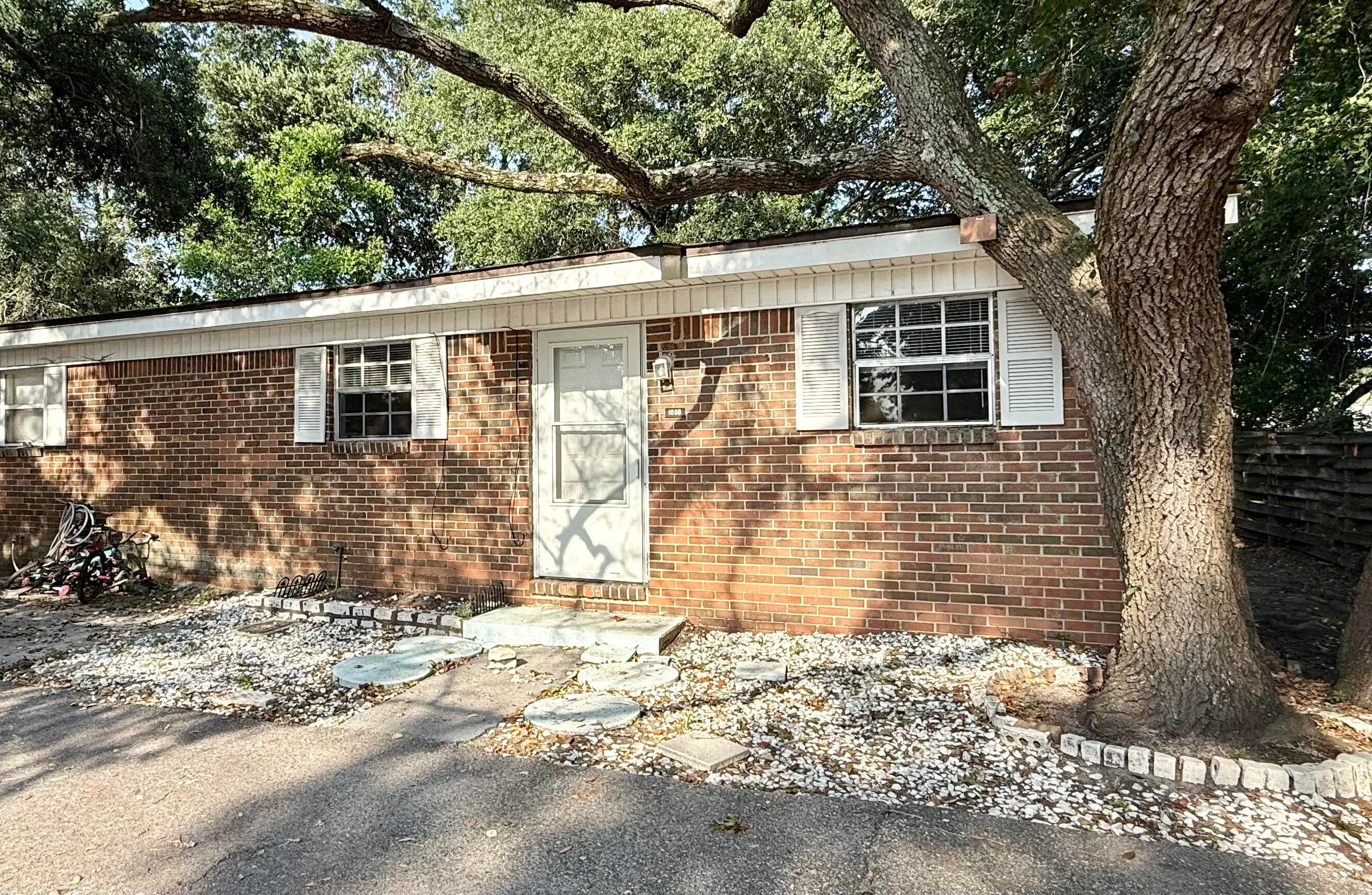 N/A - Residential Lease