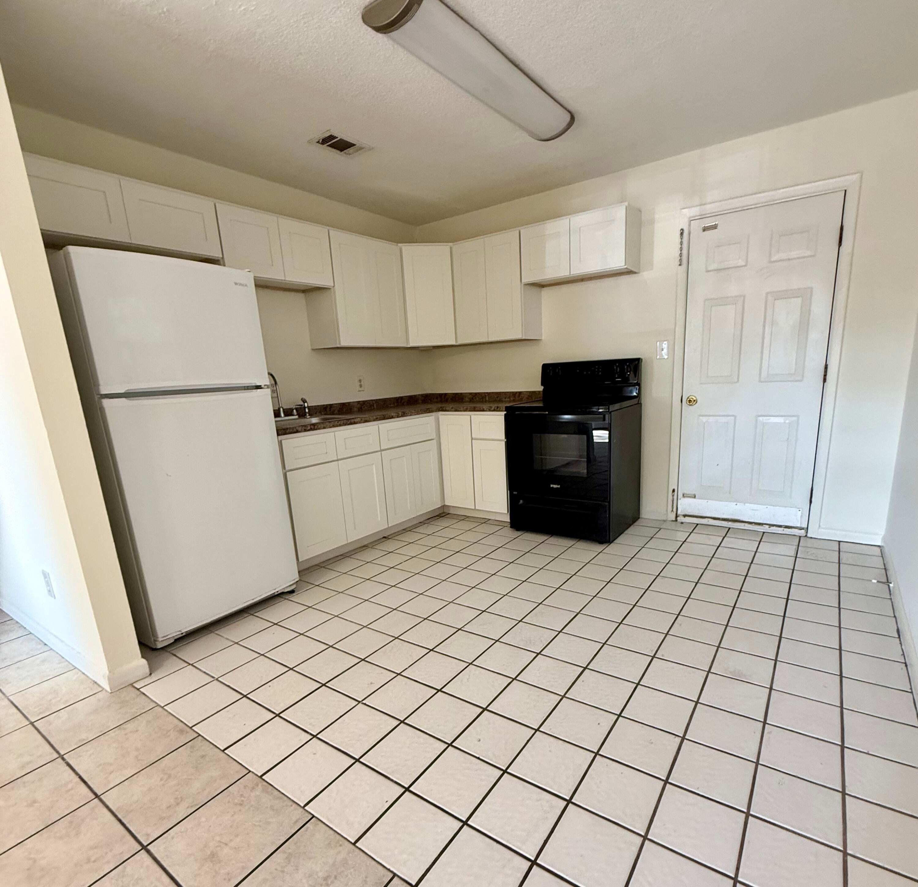 N/A - Residential Lease