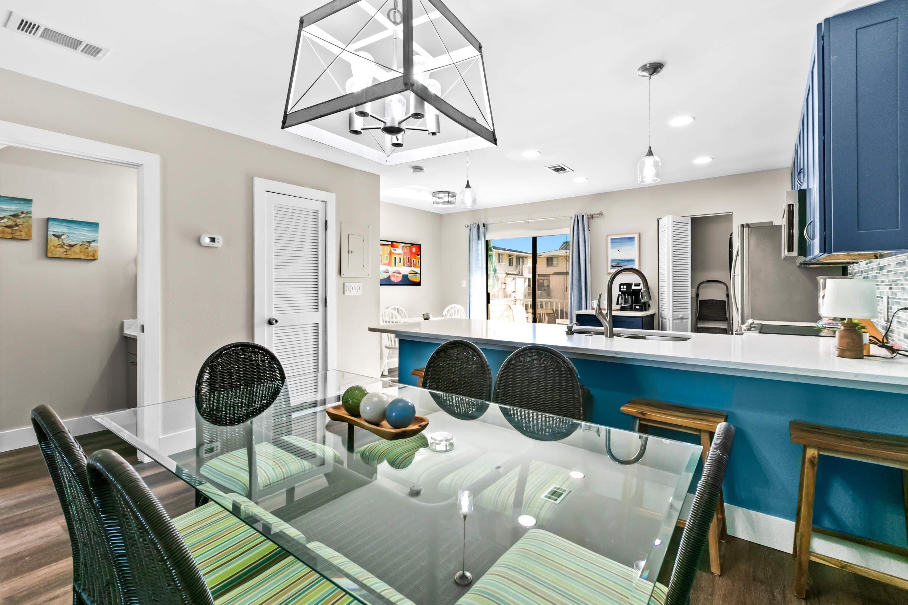 SANDPRINTS CONDO - Residential