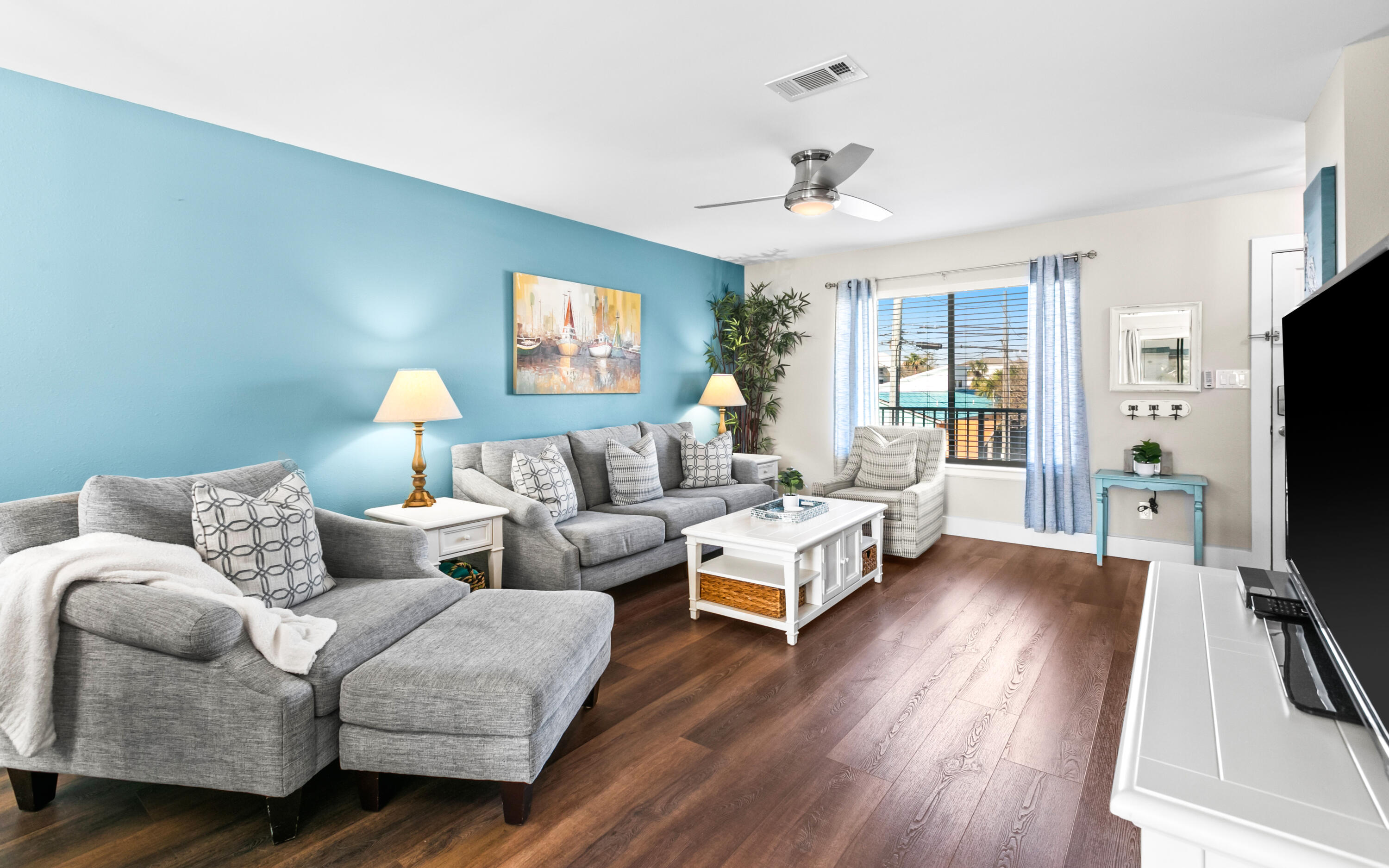 SANDPRINTS CONDO - Residential