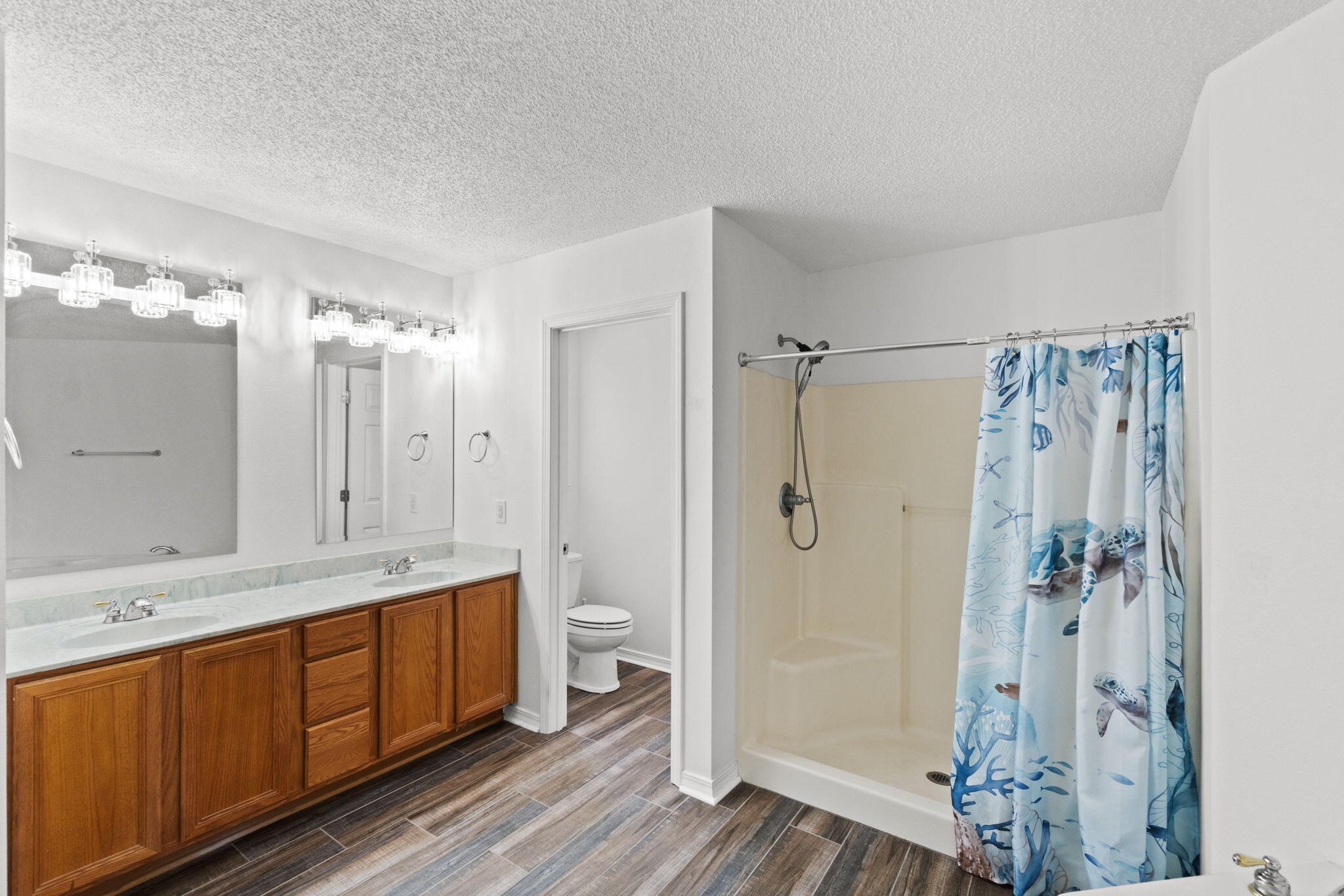 HOLLEY BY THE SEA - Residential