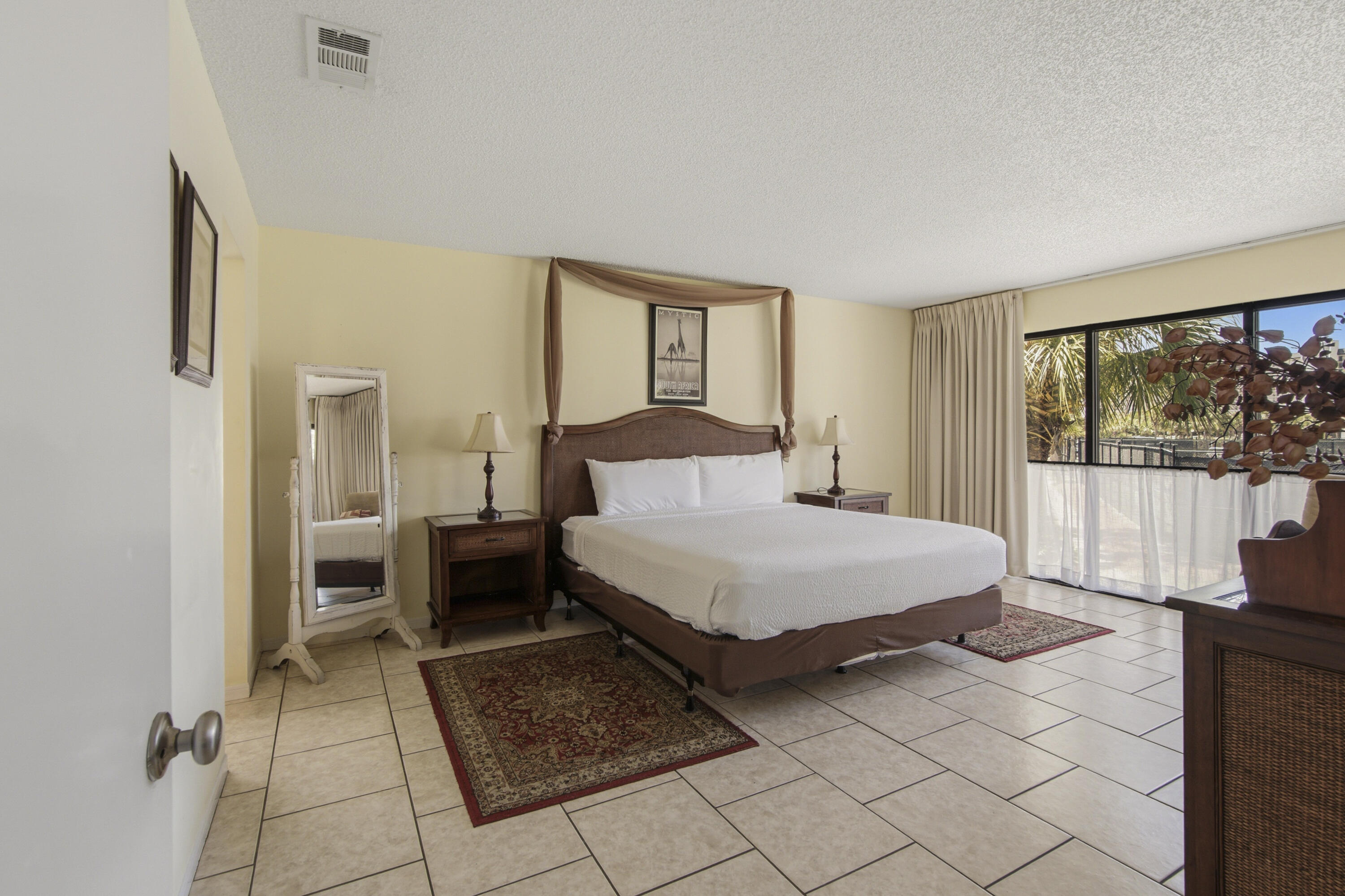 RIVER OAKS - Residential