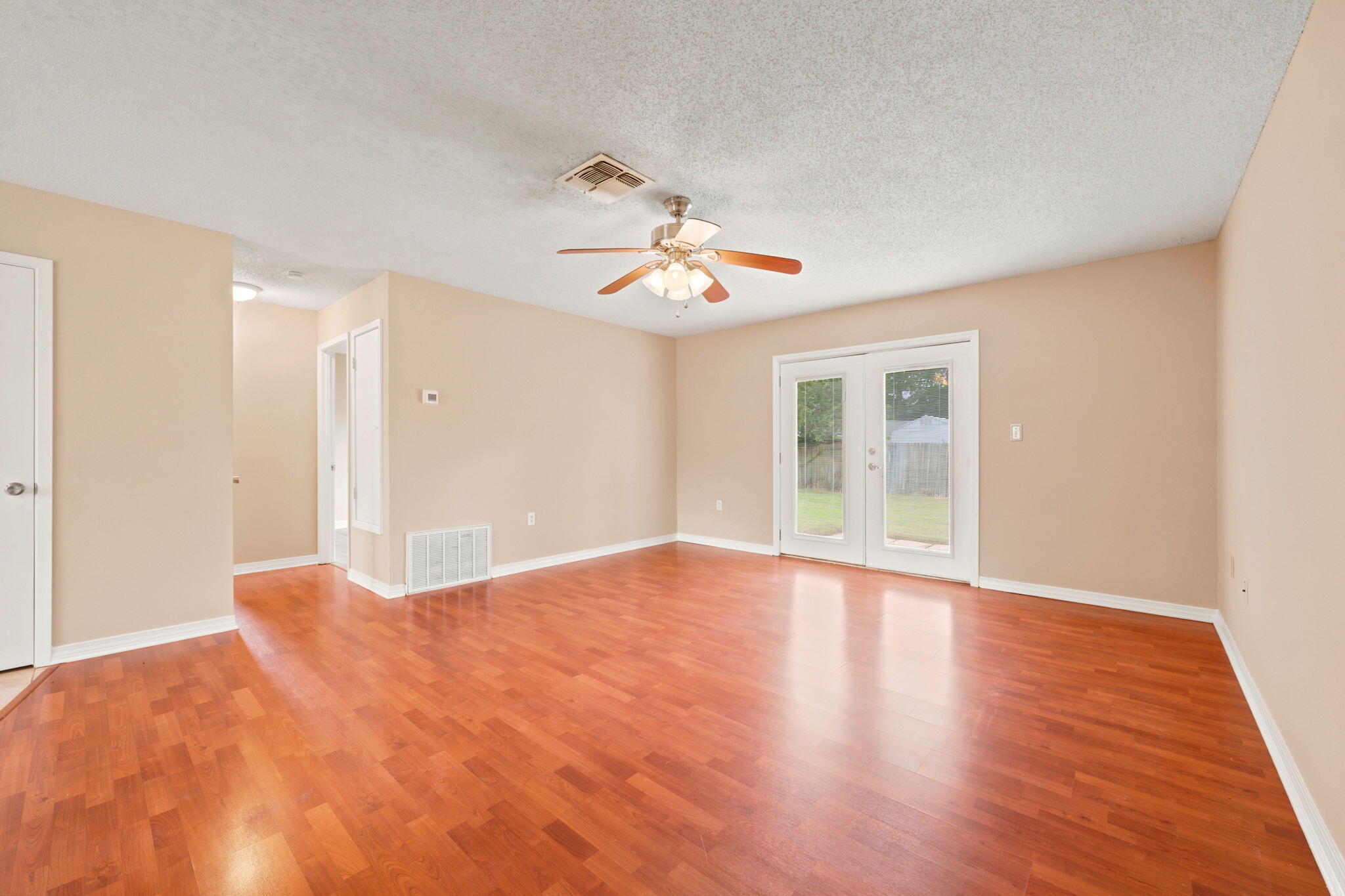 PINE MEADOWS - Residential