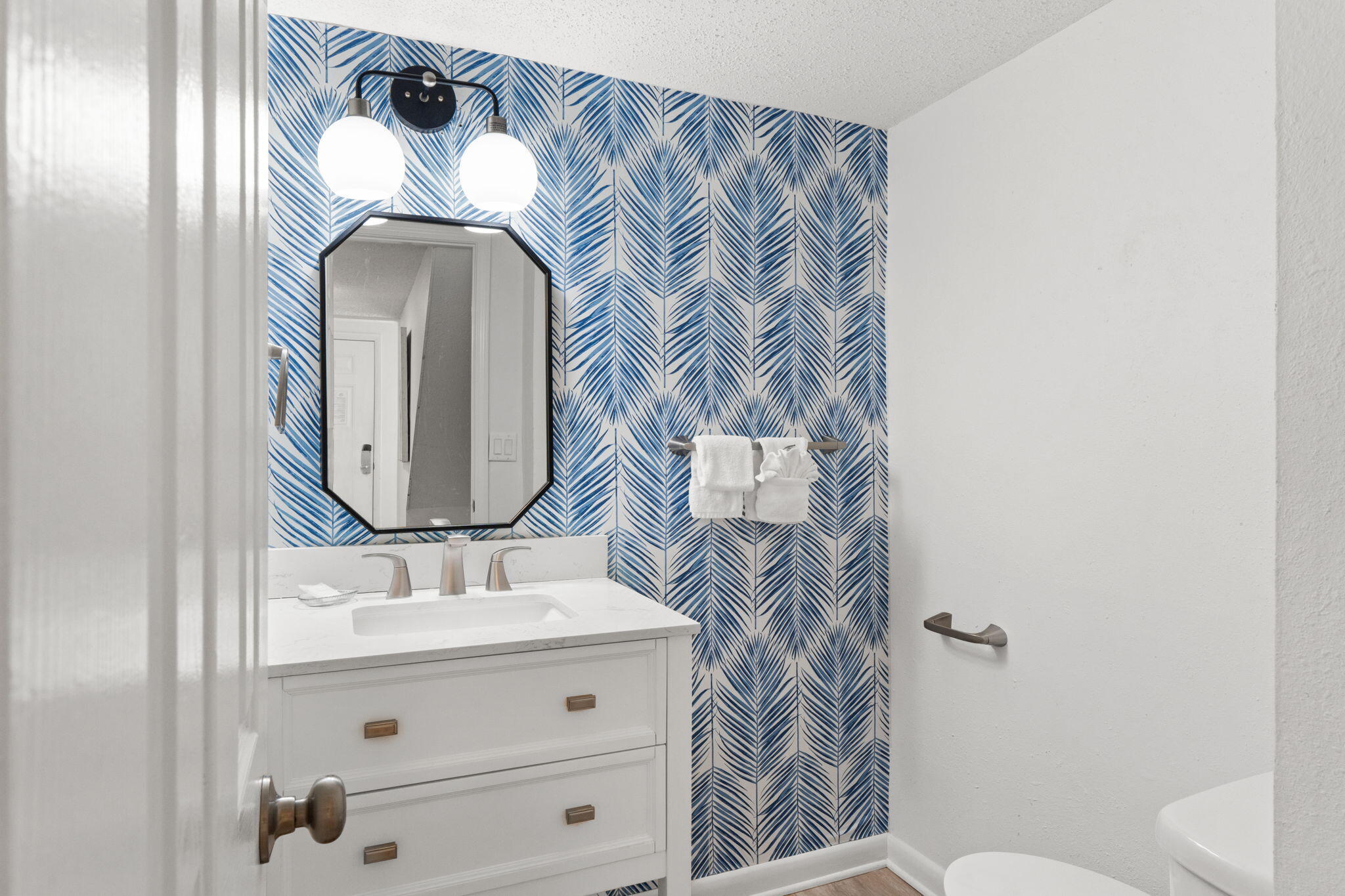 SILVER DUNES CONDO - Residential