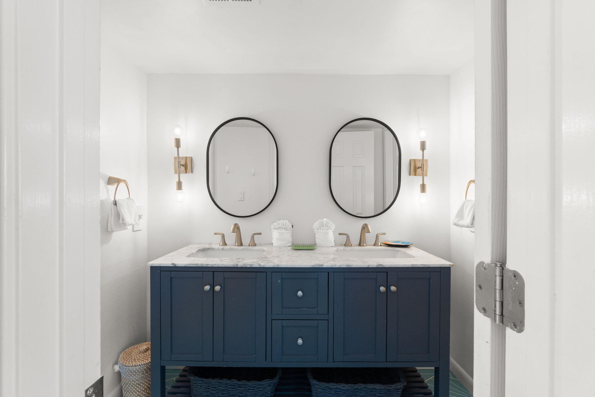 SILVER DUNES CONDO - Residential