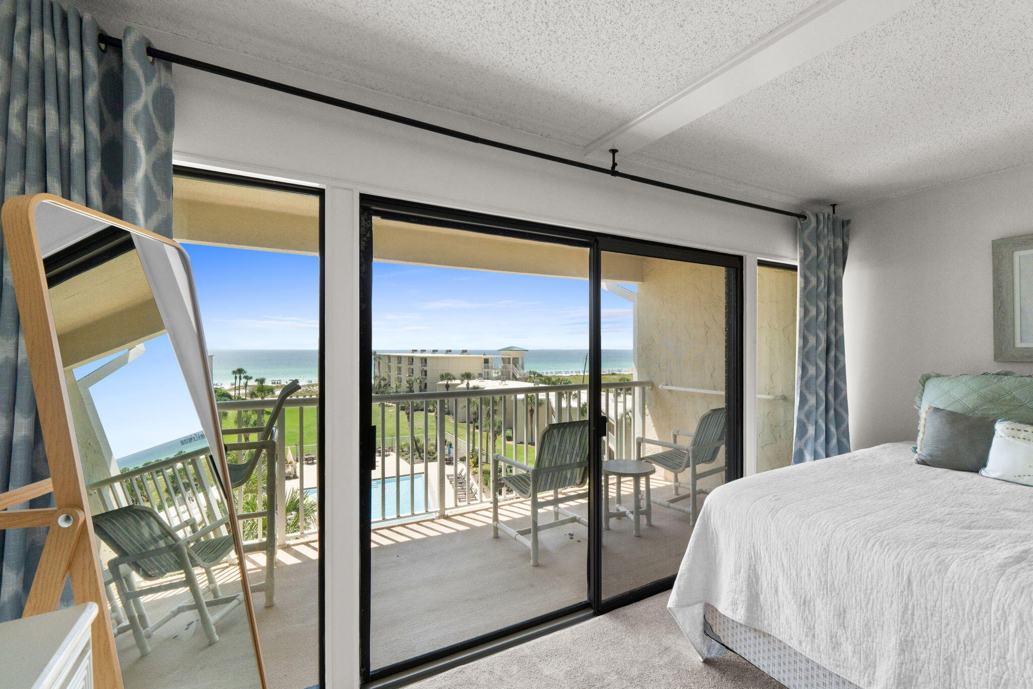 SILVER DUNES CONDO - Residential